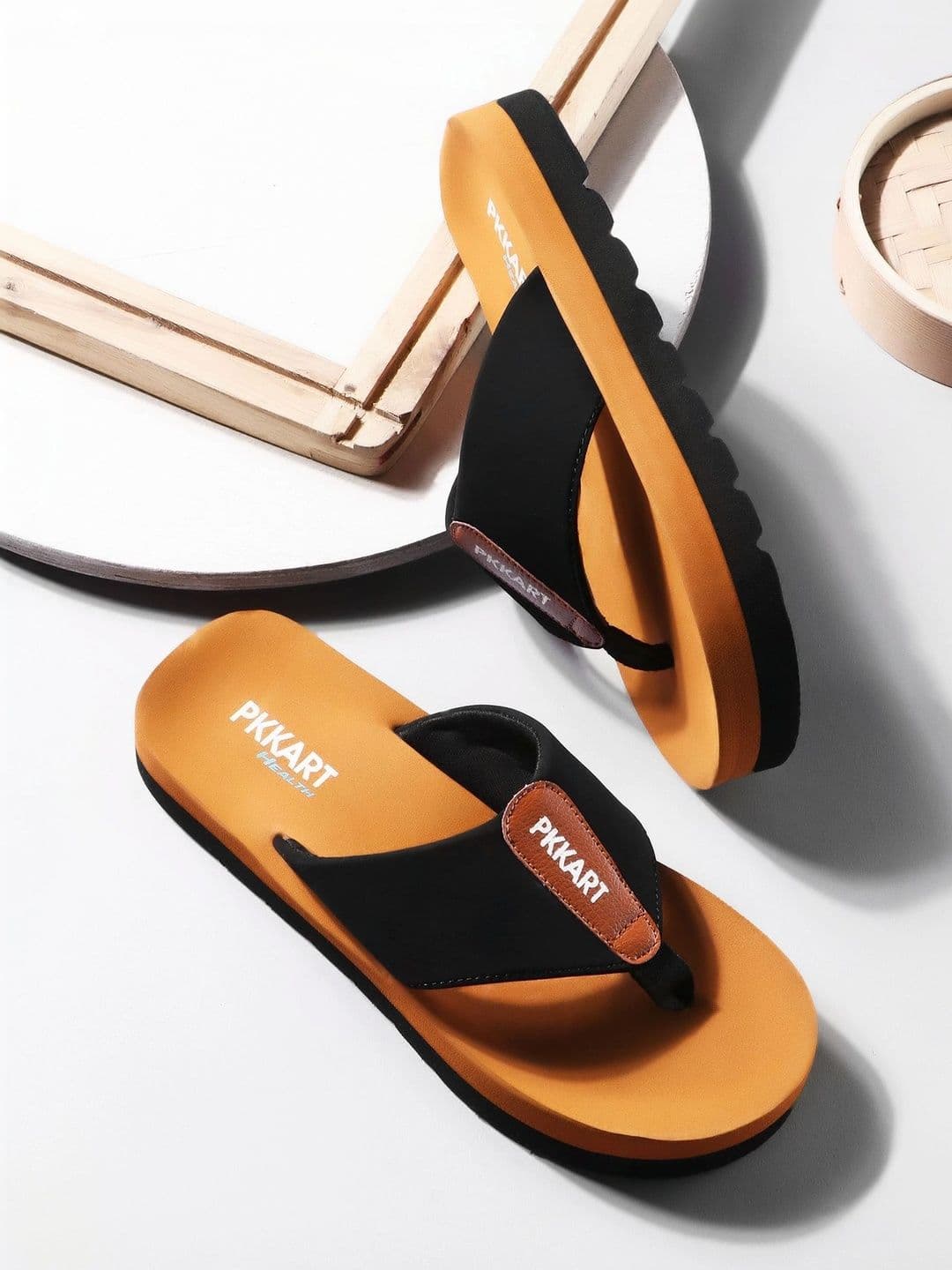 PKKART Men Colourblocked Thong Flip-Flops - view 1