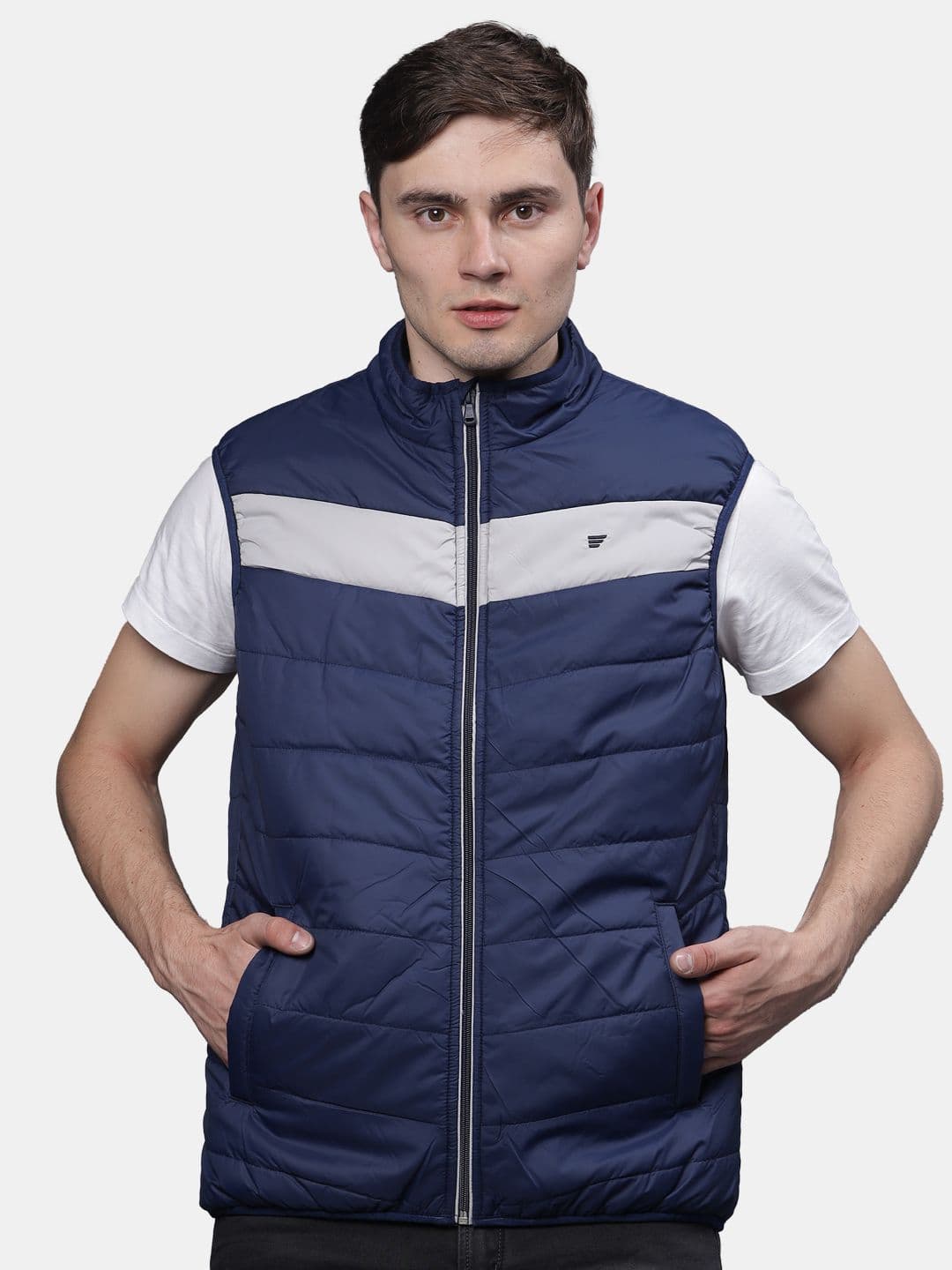 t-base Men Blue Colourblocked Insulator Puffer Jacket - view 1