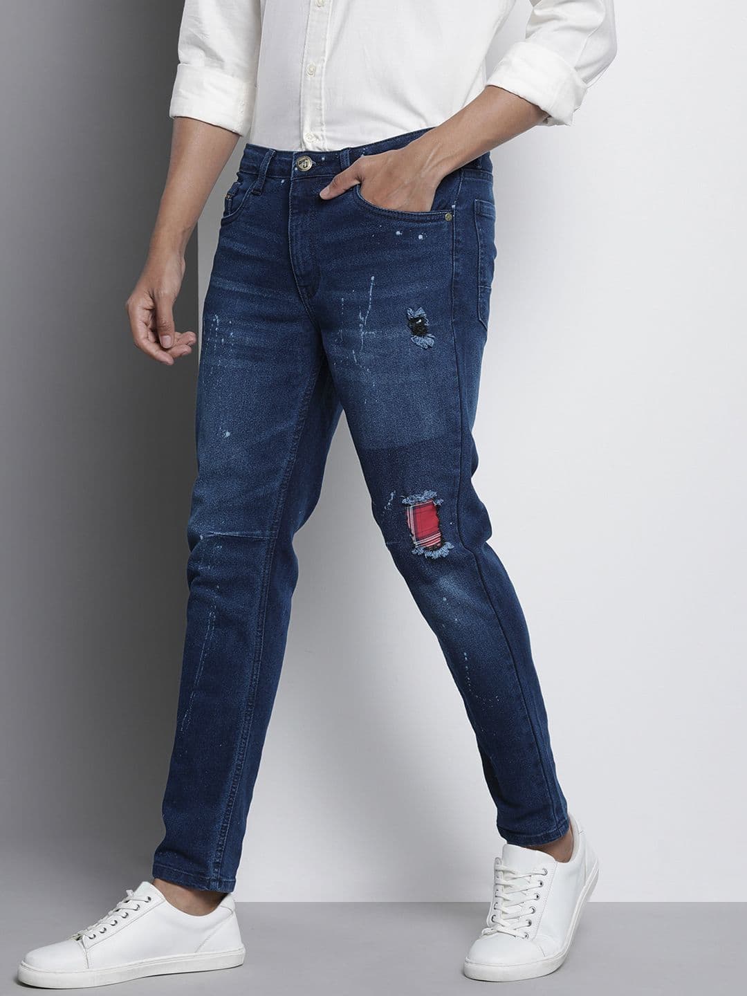 The Indian Garage Co Men Highly Distressed Light Fade Stretchable Relaxed Fit Jeans - view 1