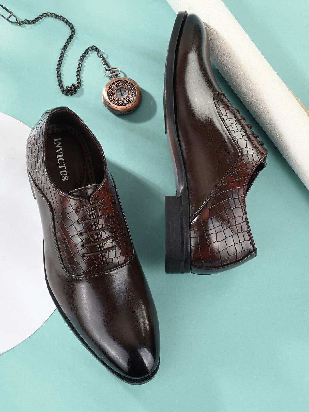 INVICTUS Men Brown Textured Leather Lace Up Oxfords - view 1
