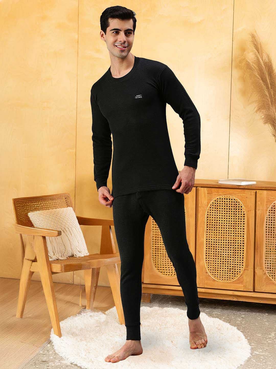 Lux Cottswool Men Black Solid Cotton Thermal Set - view 1