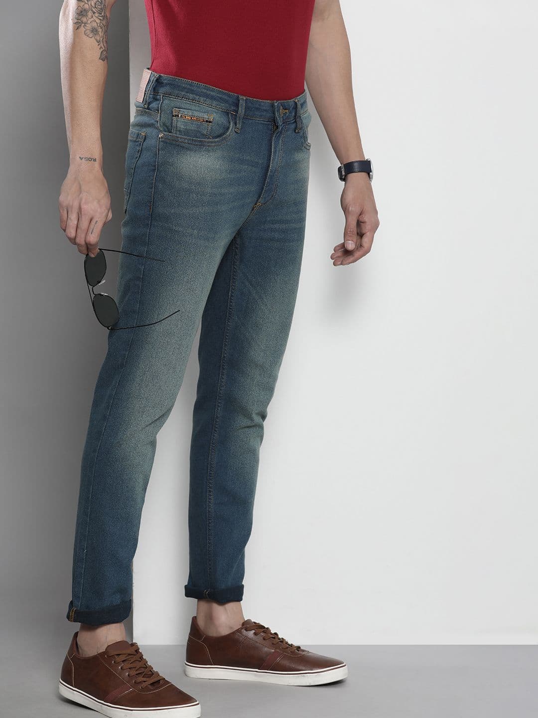 The Indian Garage Co Men Blue Slim Fit Heavy Fade Stretchable Jeans - view 1