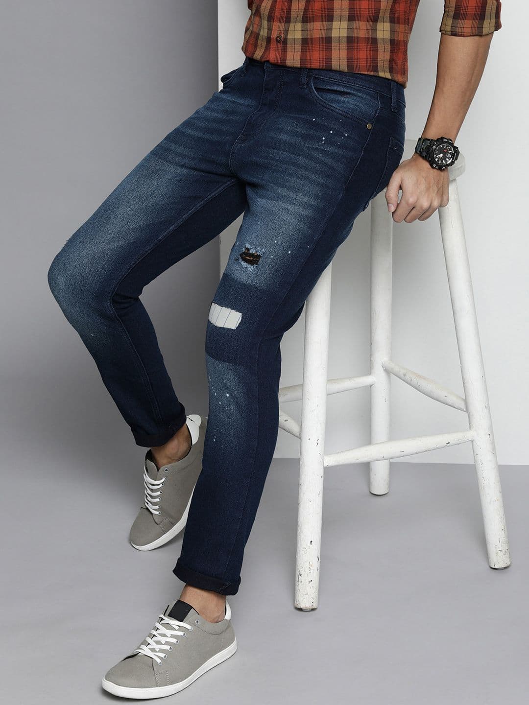 The Indian Garage Co Men Blue Slim Fit Low Distress Light Fade Stretchable Jeans - view 1