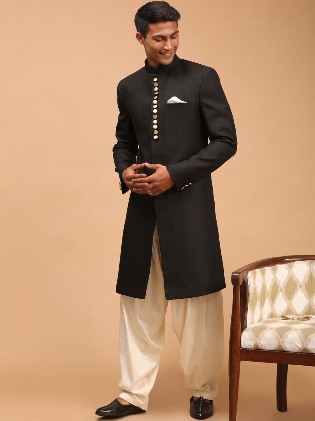 VASTRAMAY Men Black & Cream Solid Achkan Sherwani Set