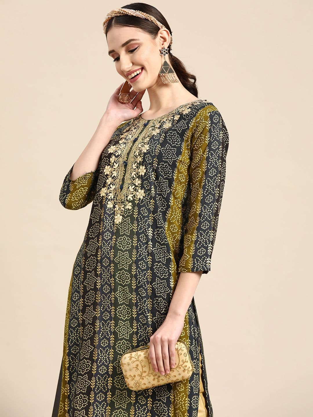 Sangria Women Blue Bandhani Embroidered Thread Work Kurta - view 1