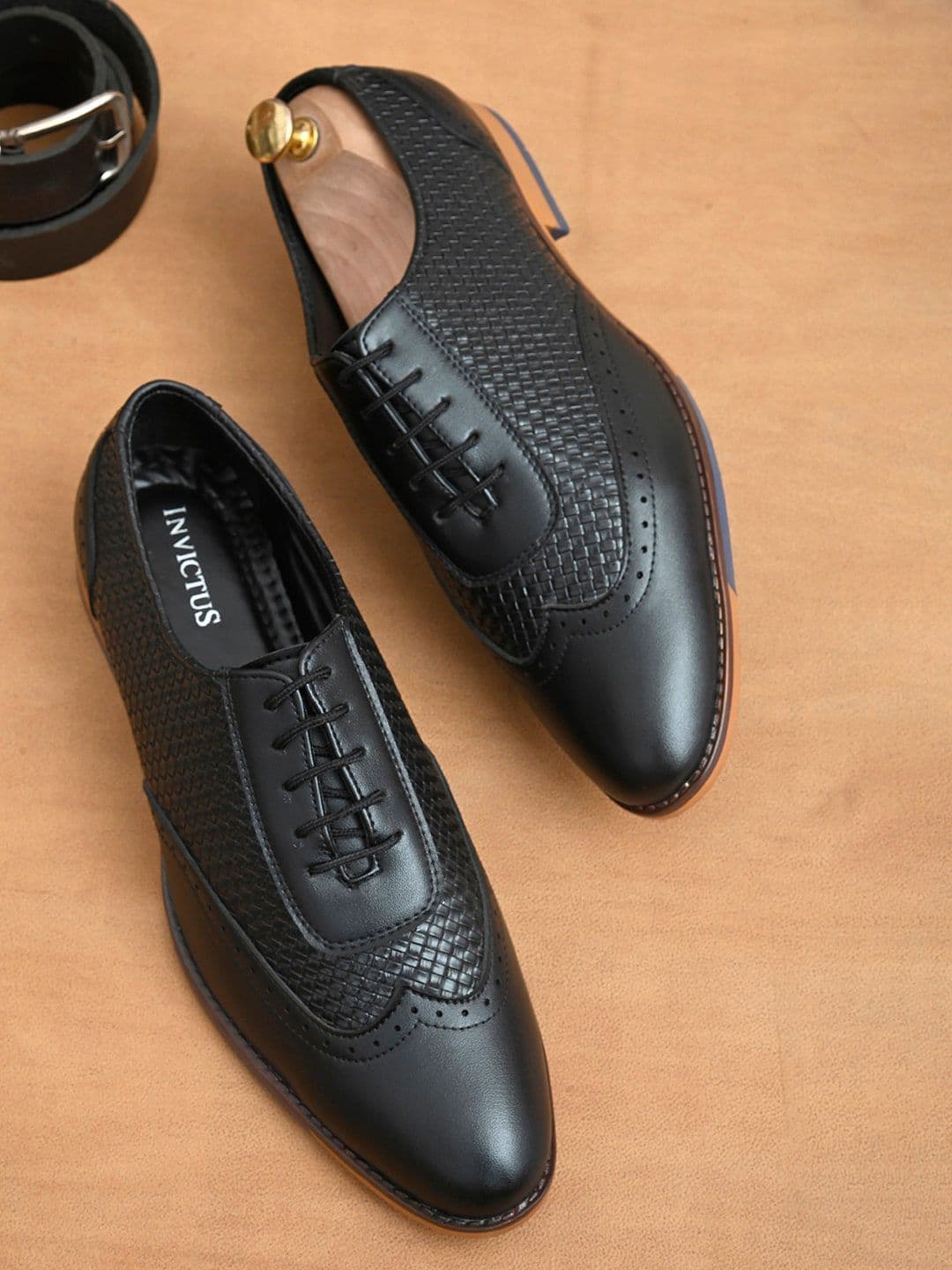 INVICTUS Men Black Textured Formal Oxfords - view 1
