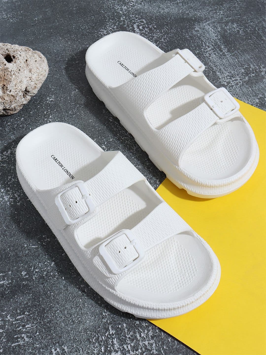 Carlton London Men White Rubber Sliders - view 1