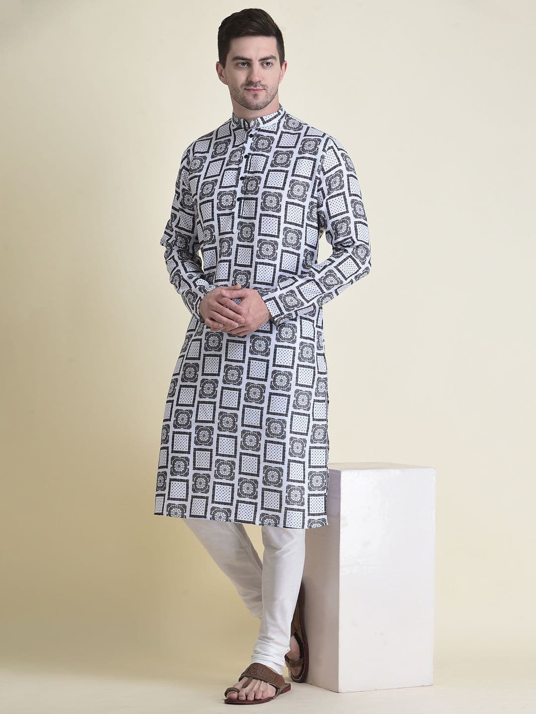 TABARD Men Cotton Floral Printed Kurta - view 1