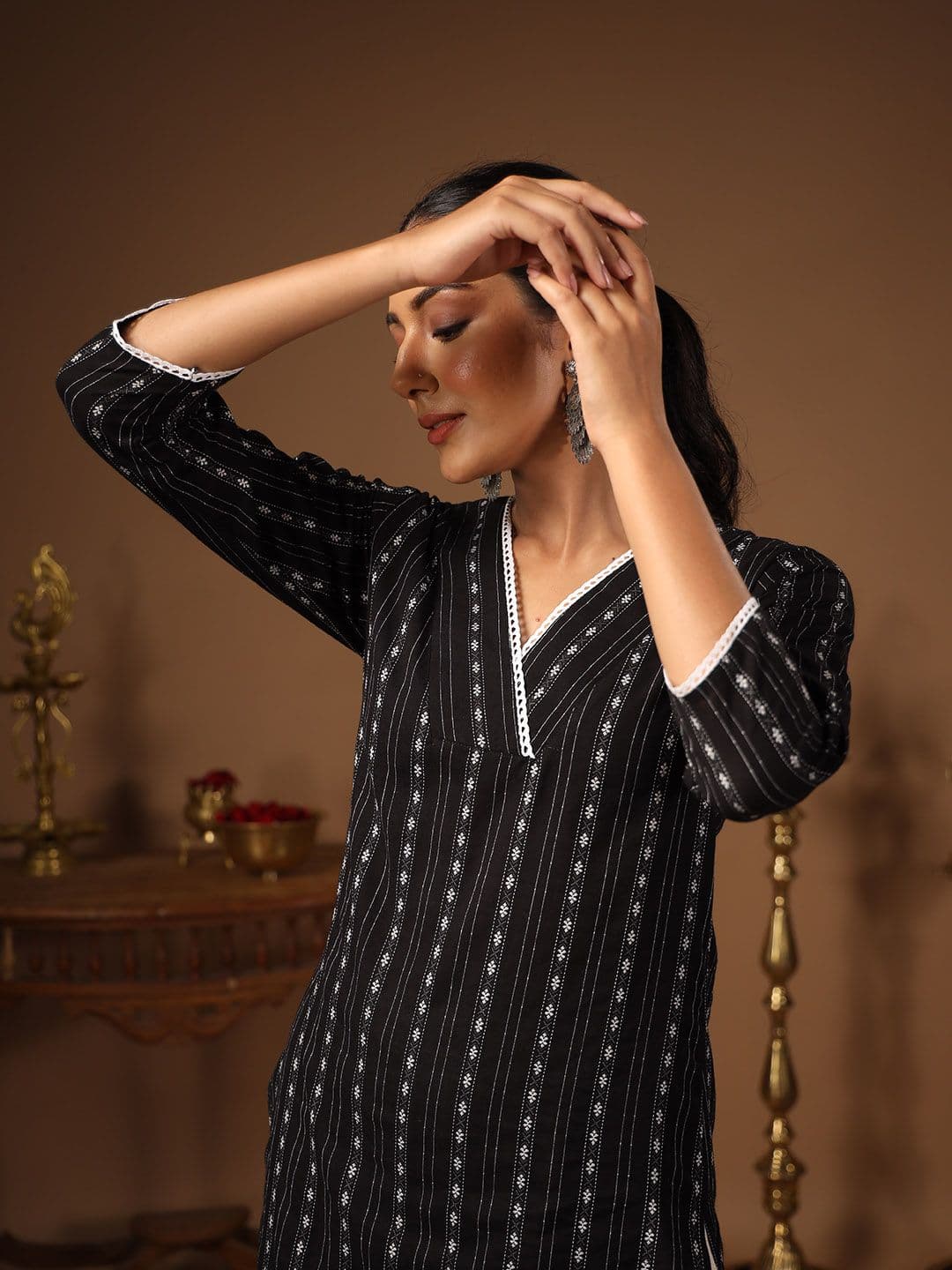 anayna Women Woven Design Striped Straight Kurta - view 1