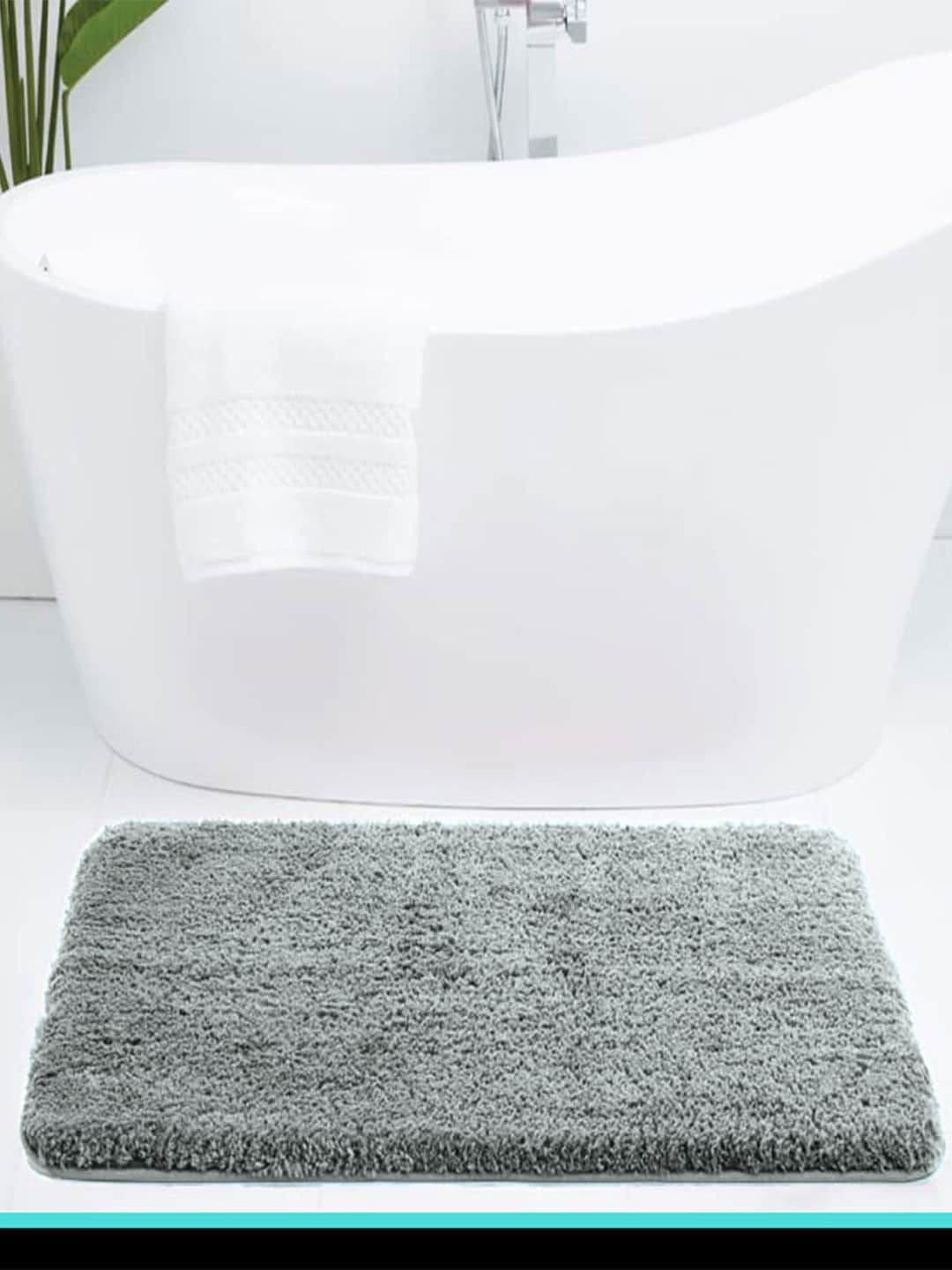 LUXEHOME INTERNATIONAL Vegas Silver-Toned 2800 GSM Microfiber Anti-Skid Bath Rug - view 1