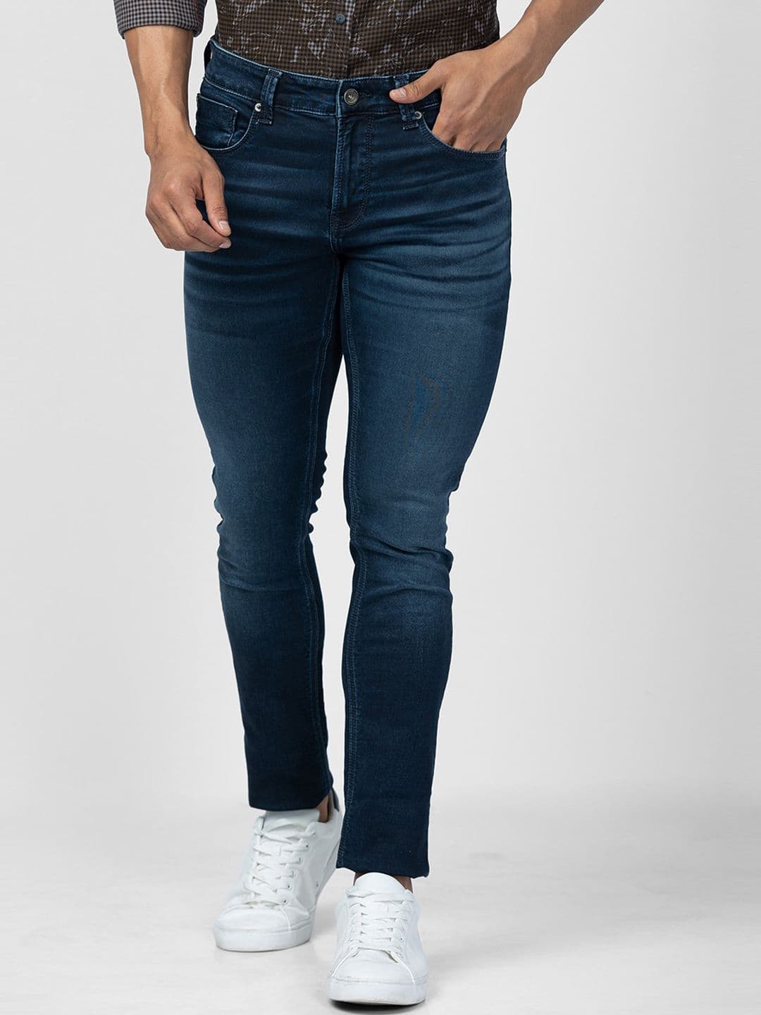 SPYKAR Men Slim Fit Low-Rise Light Fade Cotton Jeans - view 1