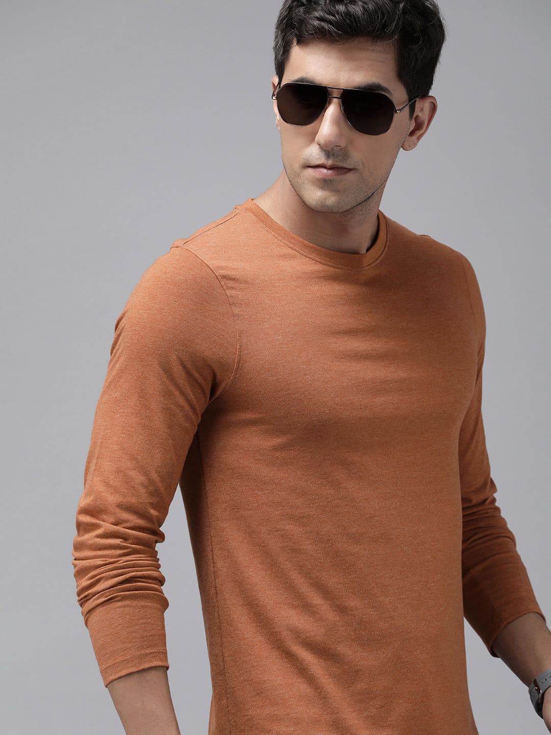 The Roadster Lifestyle Co. Men Solid Round Neck Long Sleeves T-shirt - view 1