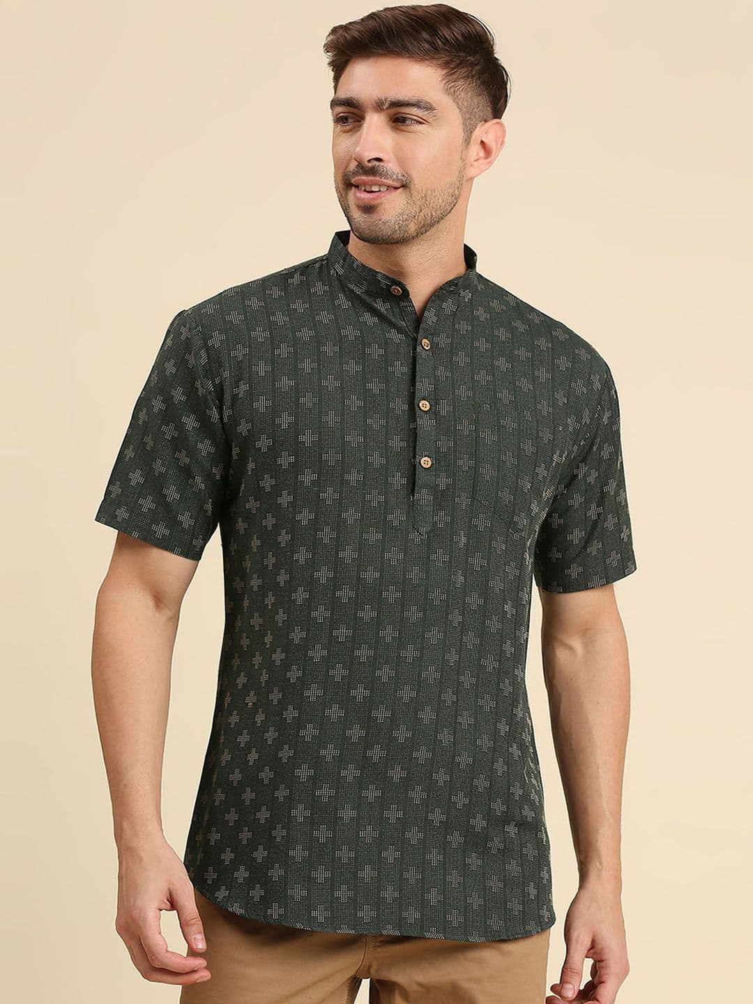 RAJUBHAI HARGOVINDAS Men Geometric Woven Design Pastels Cotton Kurta - view 1