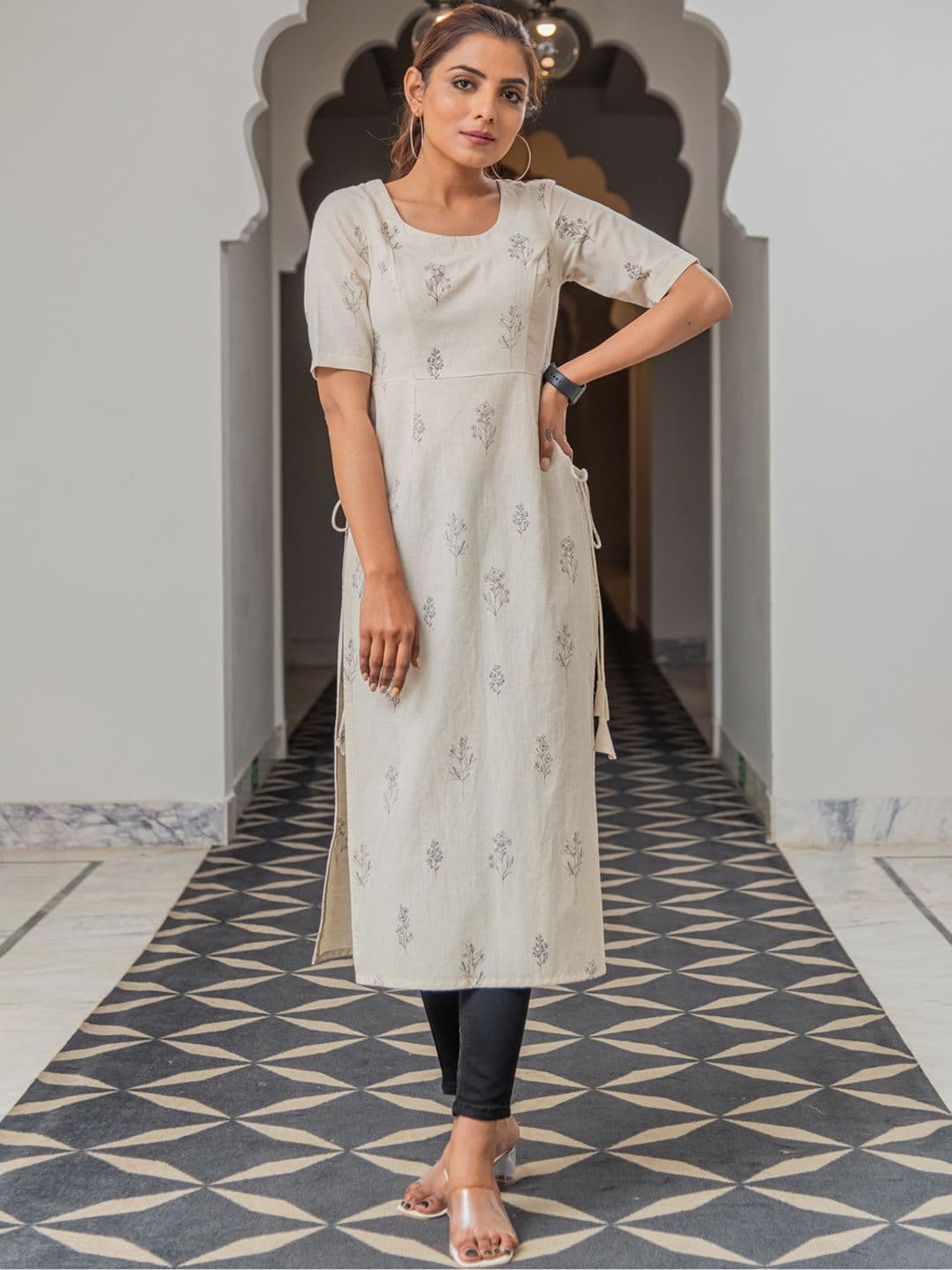 Kohsh Floral Printed Pure Cotton Kurta - view 1