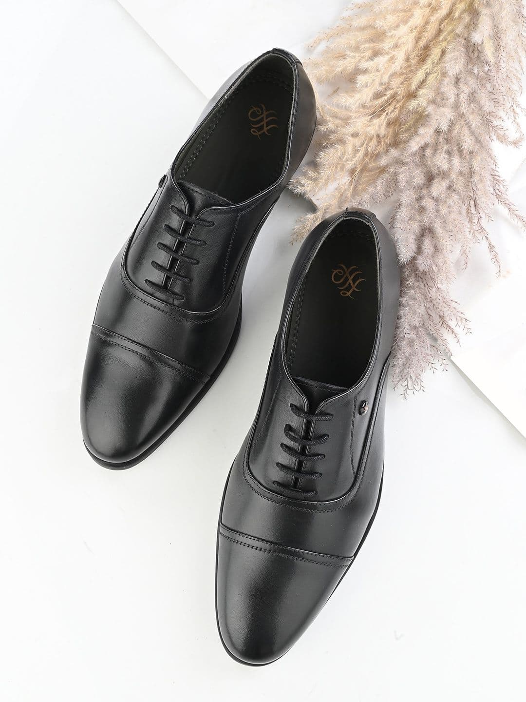 House of Pataudi Men Genuine Leather Lace-Up Formal Oxfords - view 1