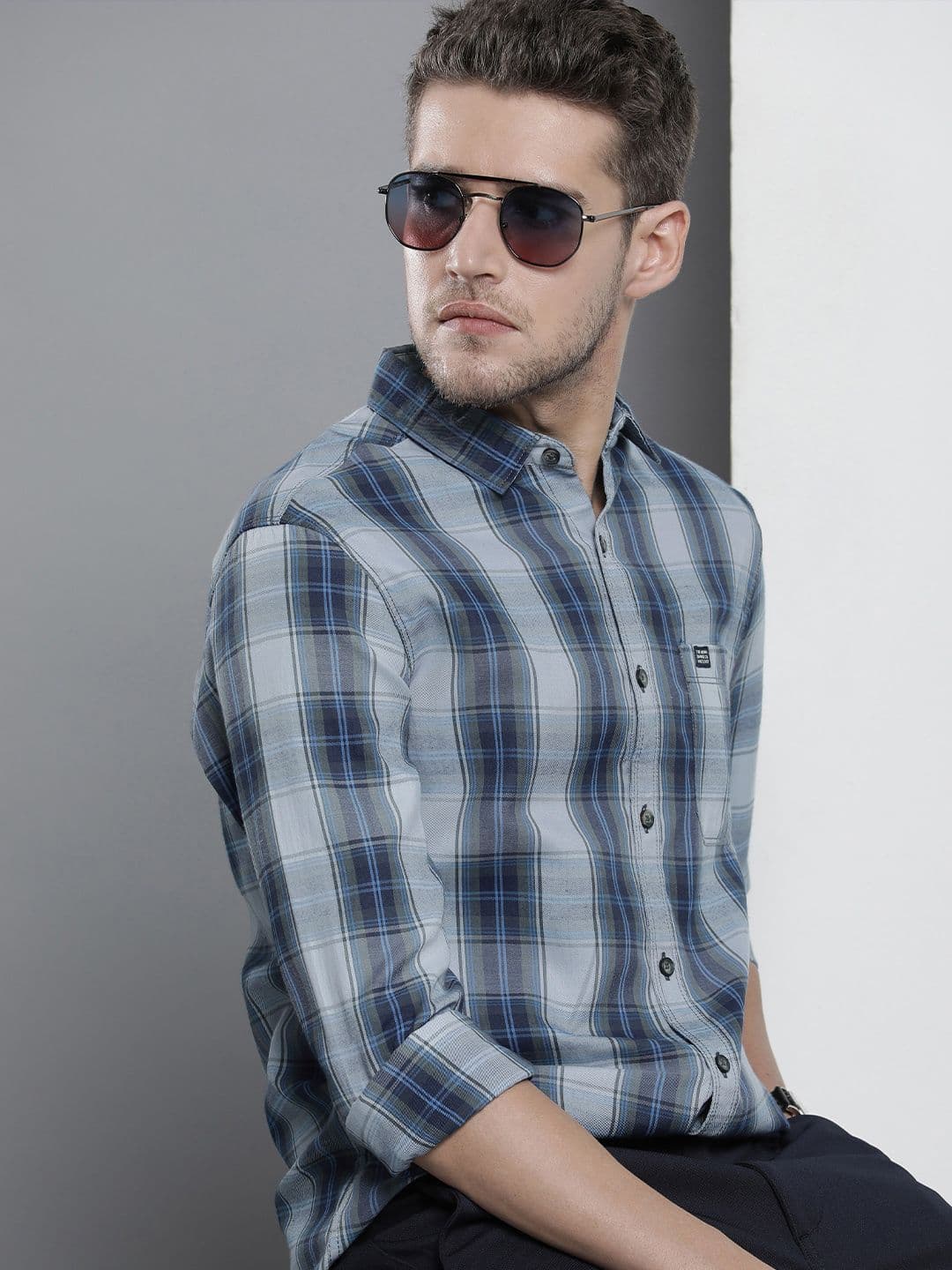 The Indian Garage Co Men Slim Fit Opaque Checked Casual Shirt - view 1