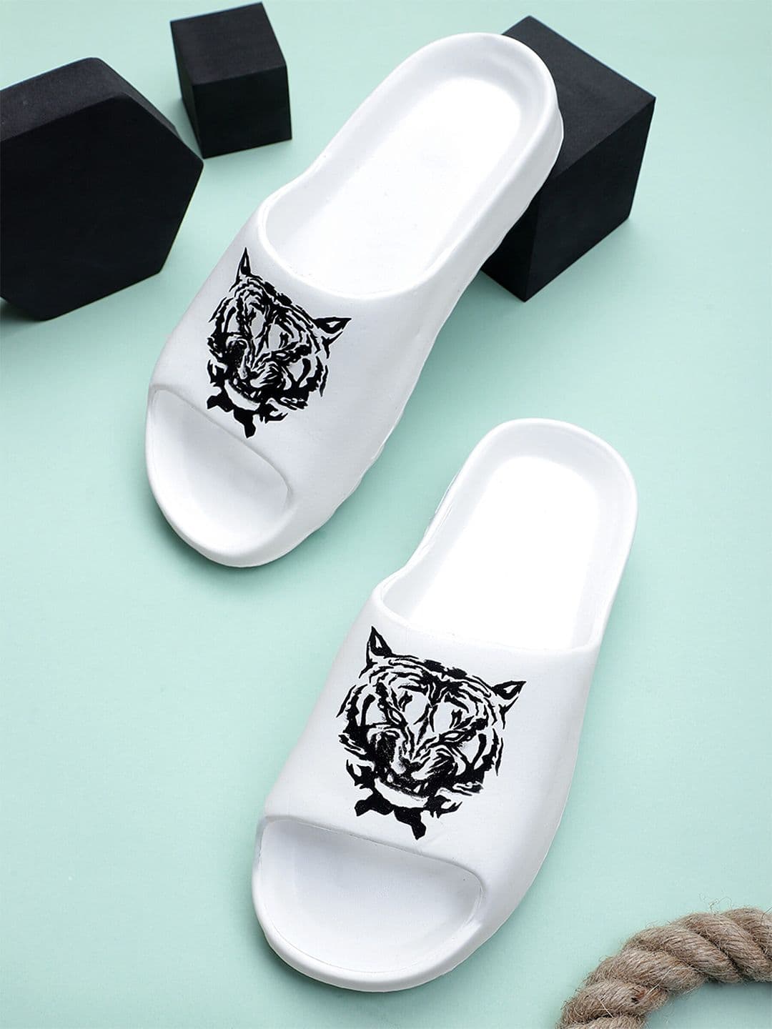 Pampy Angel Men YEE-Tiger Printed Croslite Sliders - view 1