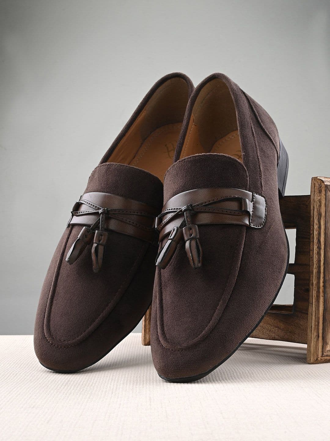House of Pataudi Men Tasseled Formal Loafers - view 1