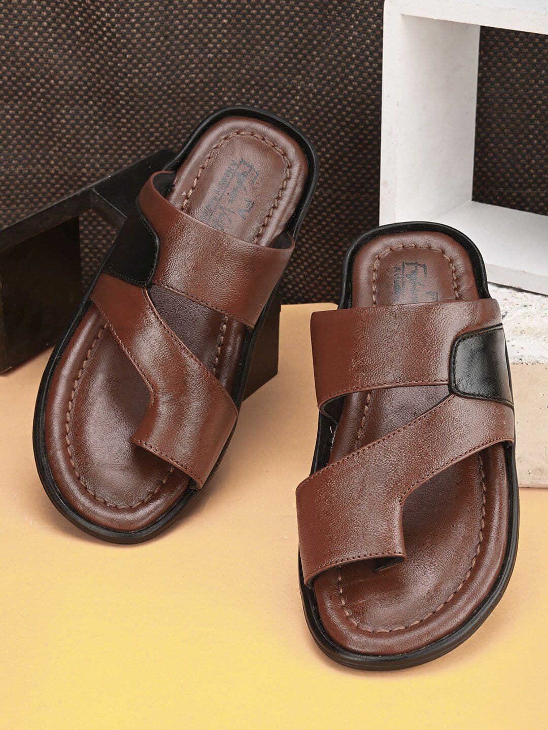 Fashion Victim Men Open One Toe Leather Comfort Sandals - view 1