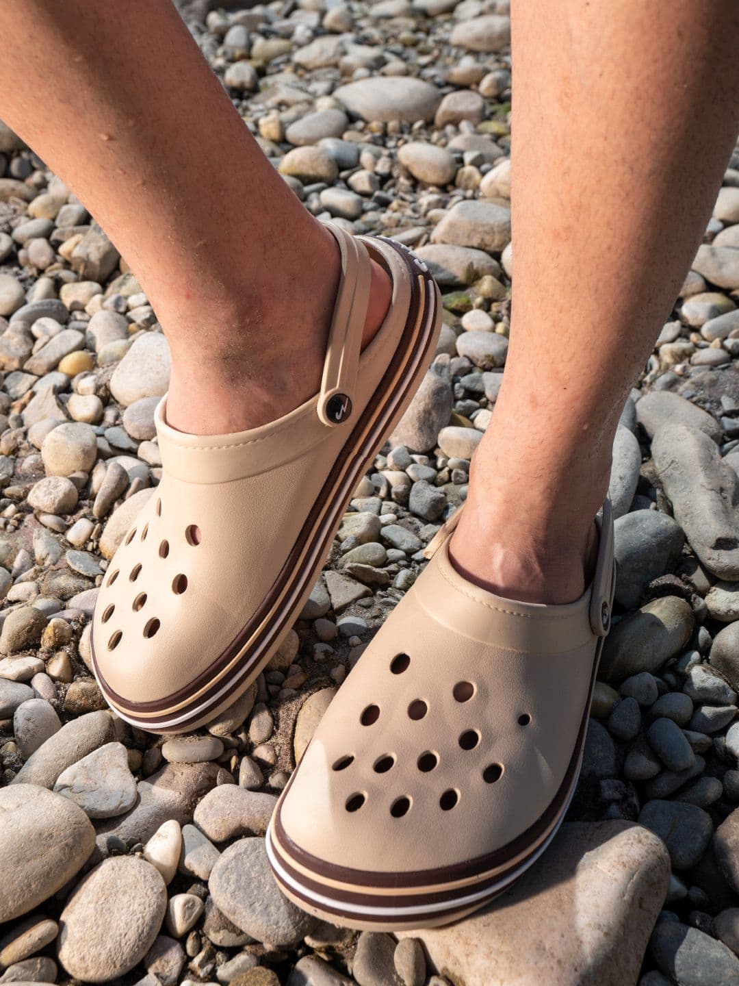 Campus Men GC-4002 Round Toe Clogs - view 1