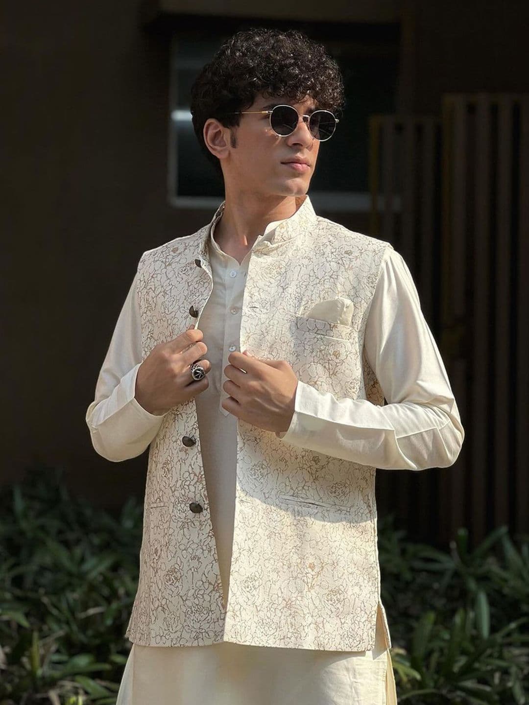 KISAH Men Printed Zari Regular Fit Nehru Jacket - view 1