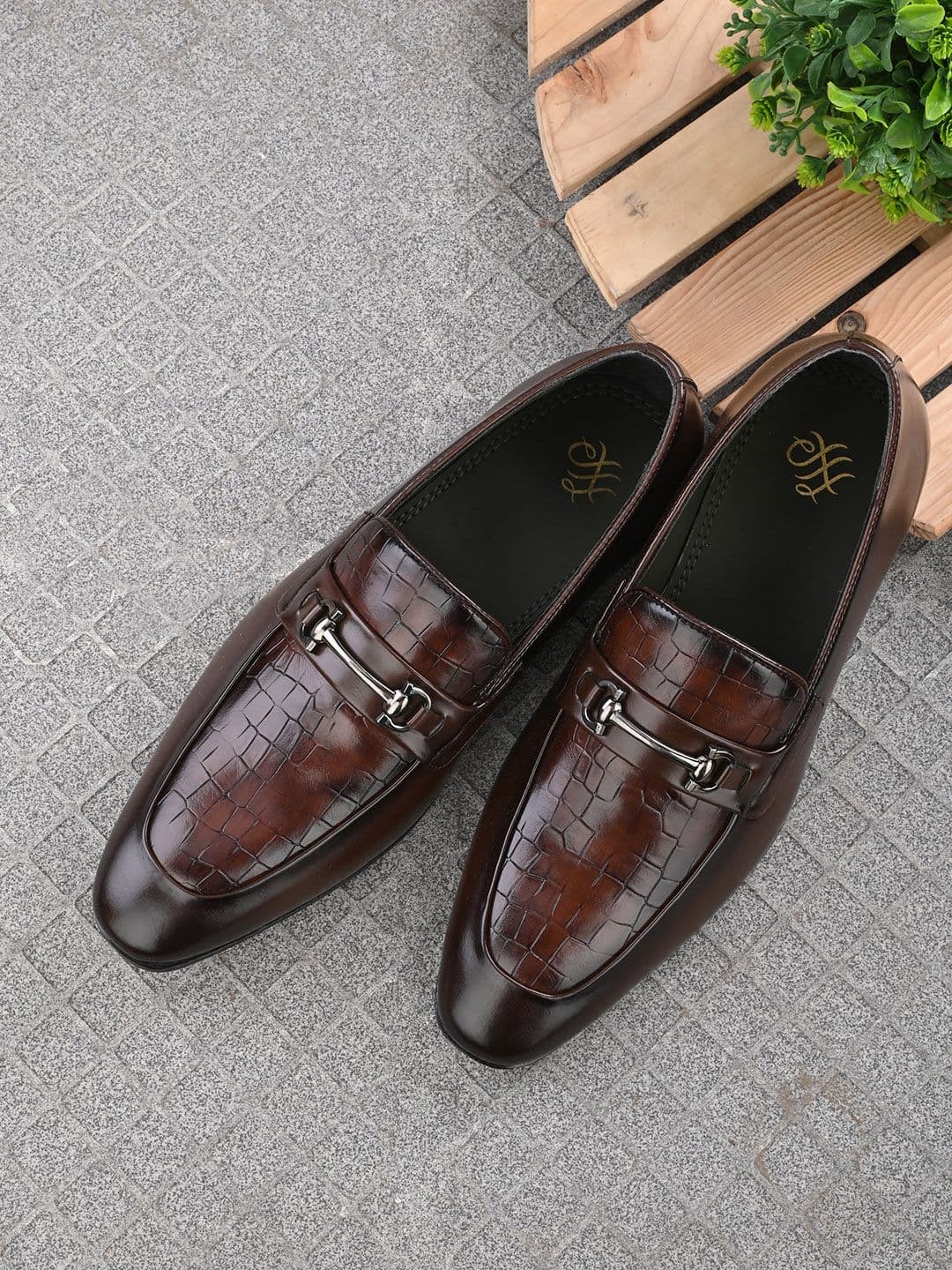 House of Pataudi Men Textured Formal Loafers - view 1