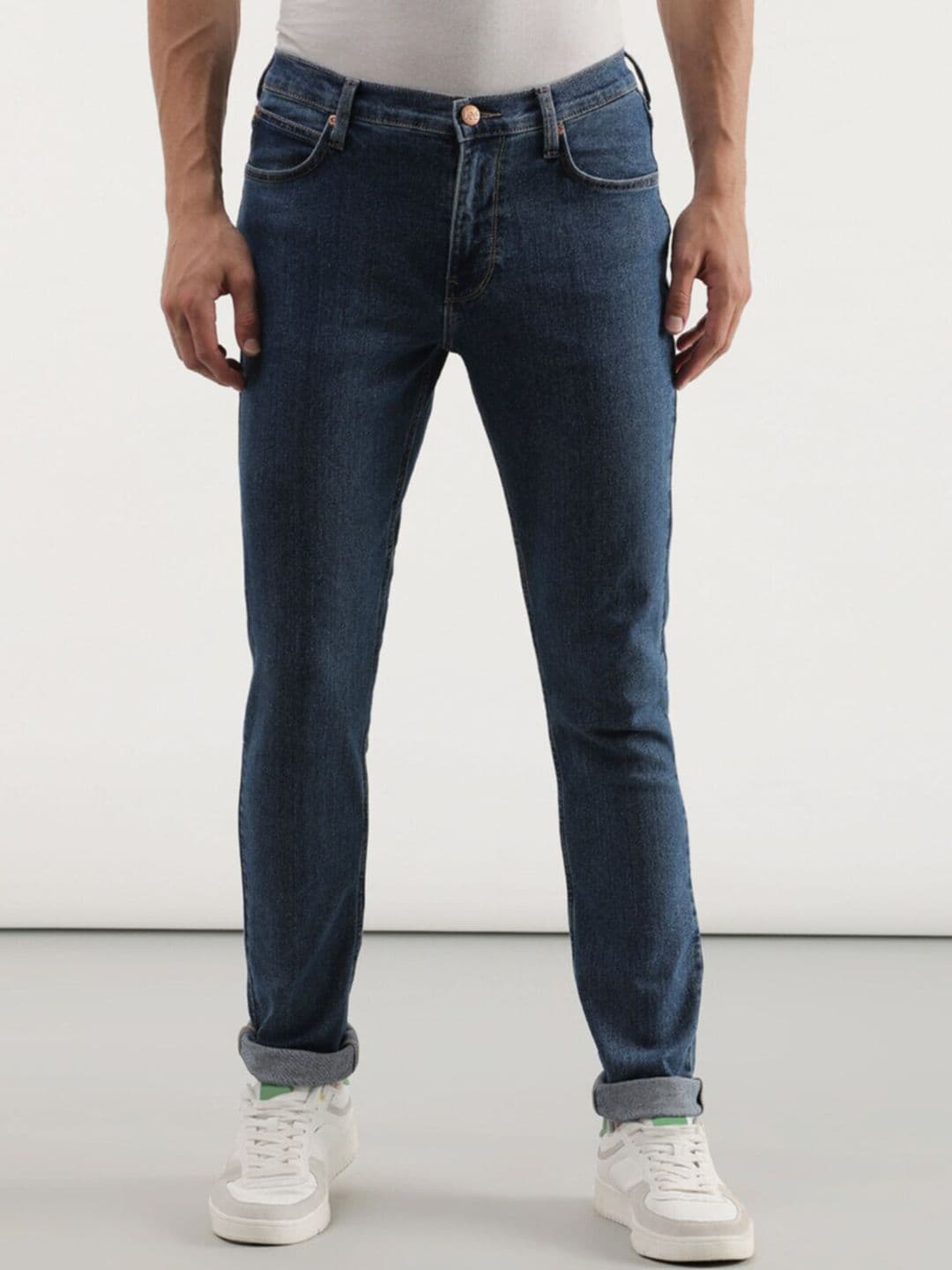 Lee Men Bruce Skinny Fit Mid Rise Cotton Jeans - view 1
