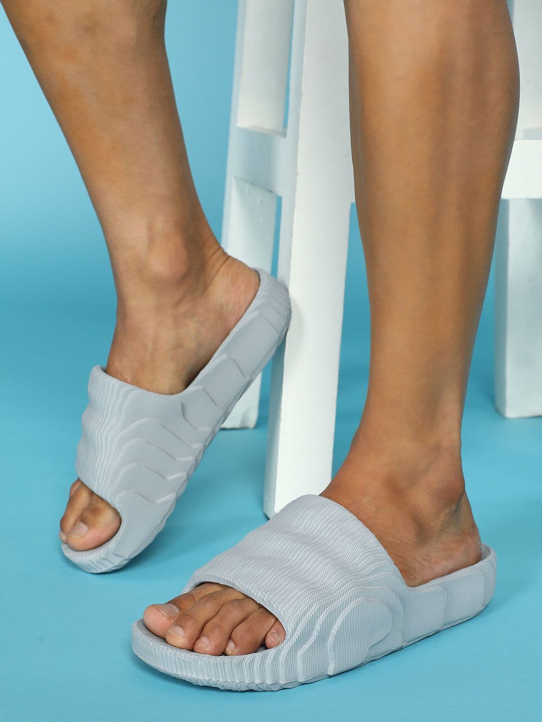 Paragon Men Textured Lightweight Rubber Sliders - view 1
