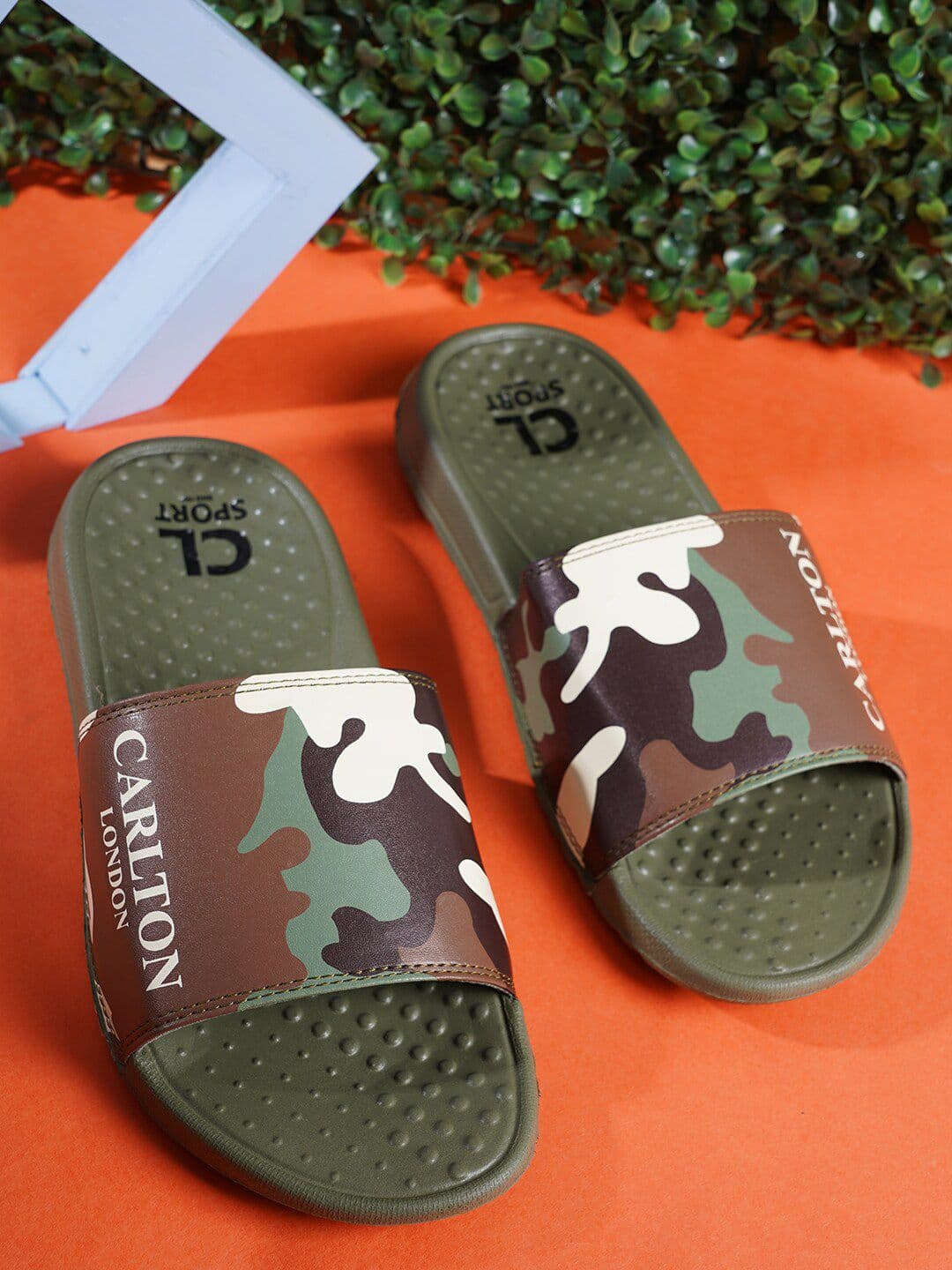 Carlton London sports Men Printed Sliders - view 1