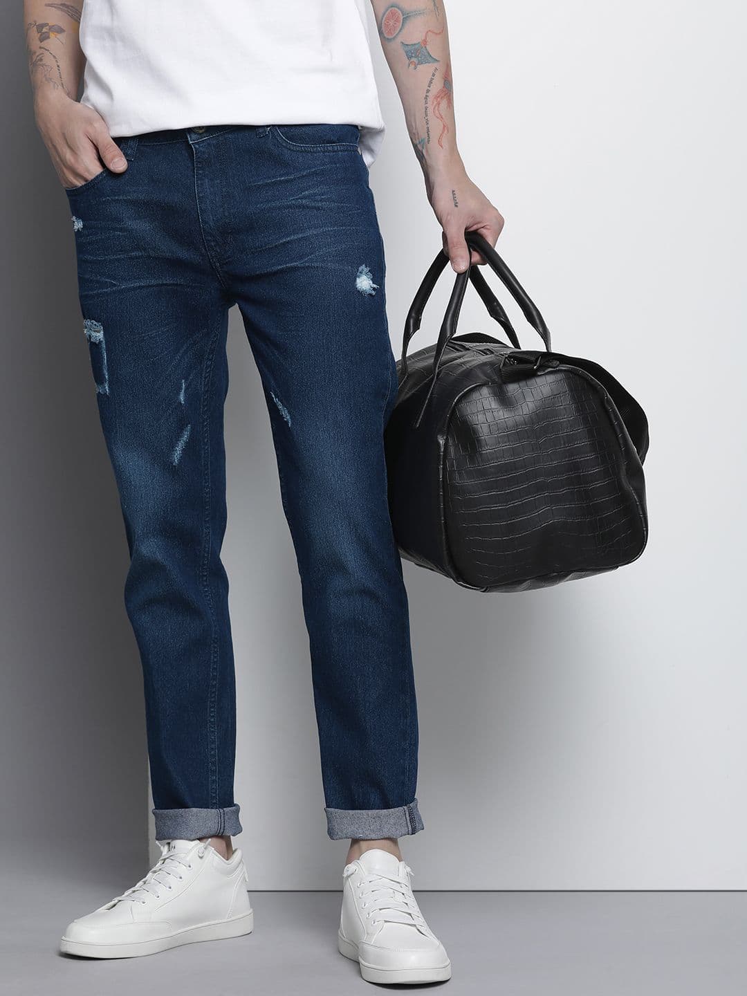 The Indian Garage Co Men Slim Fit Stretchable Mildly Distressed Jeans - view 1