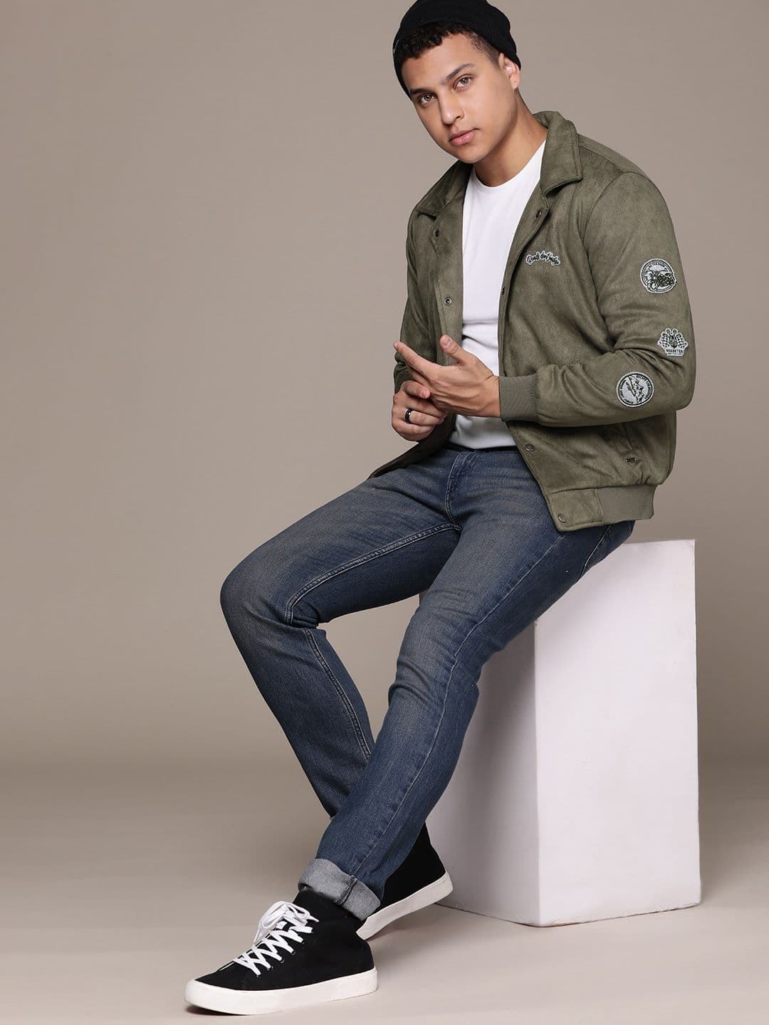The Roadster Lifestyle Co. Applique Detail Velvet Tailored Jacket - view 1