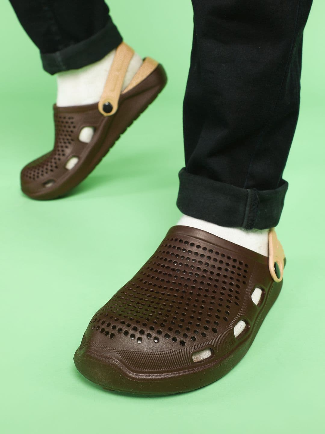 Paragon Men Lightweight & Waterpoof Clogs - view 1