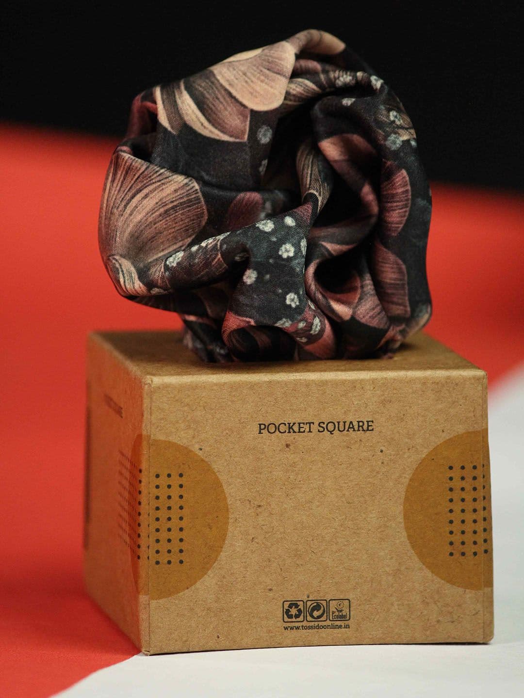 Tossido Men Floral Printed Pocket Square - view 1