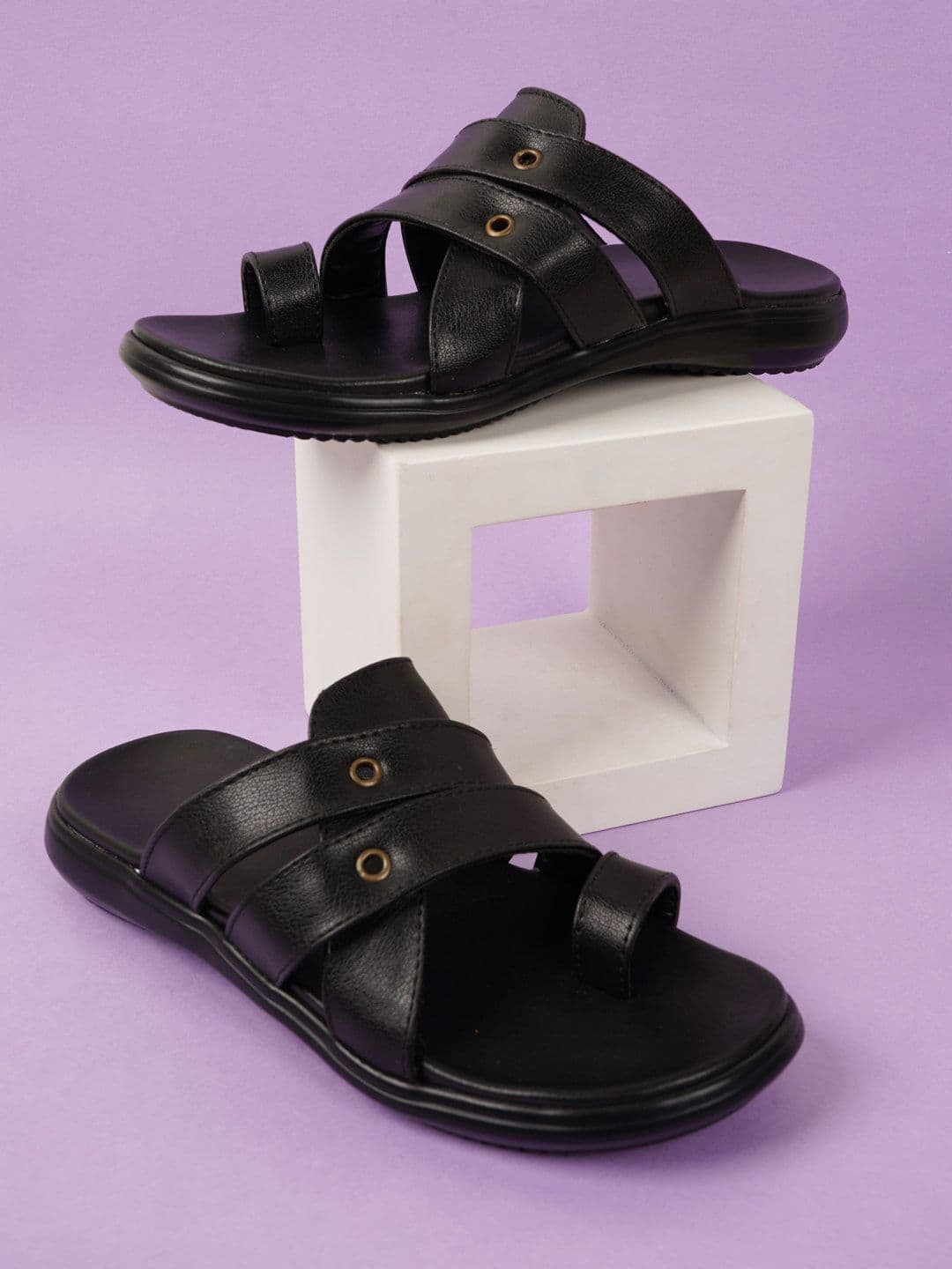 SAPATOS Men Textured Comfort Sandals - view 1