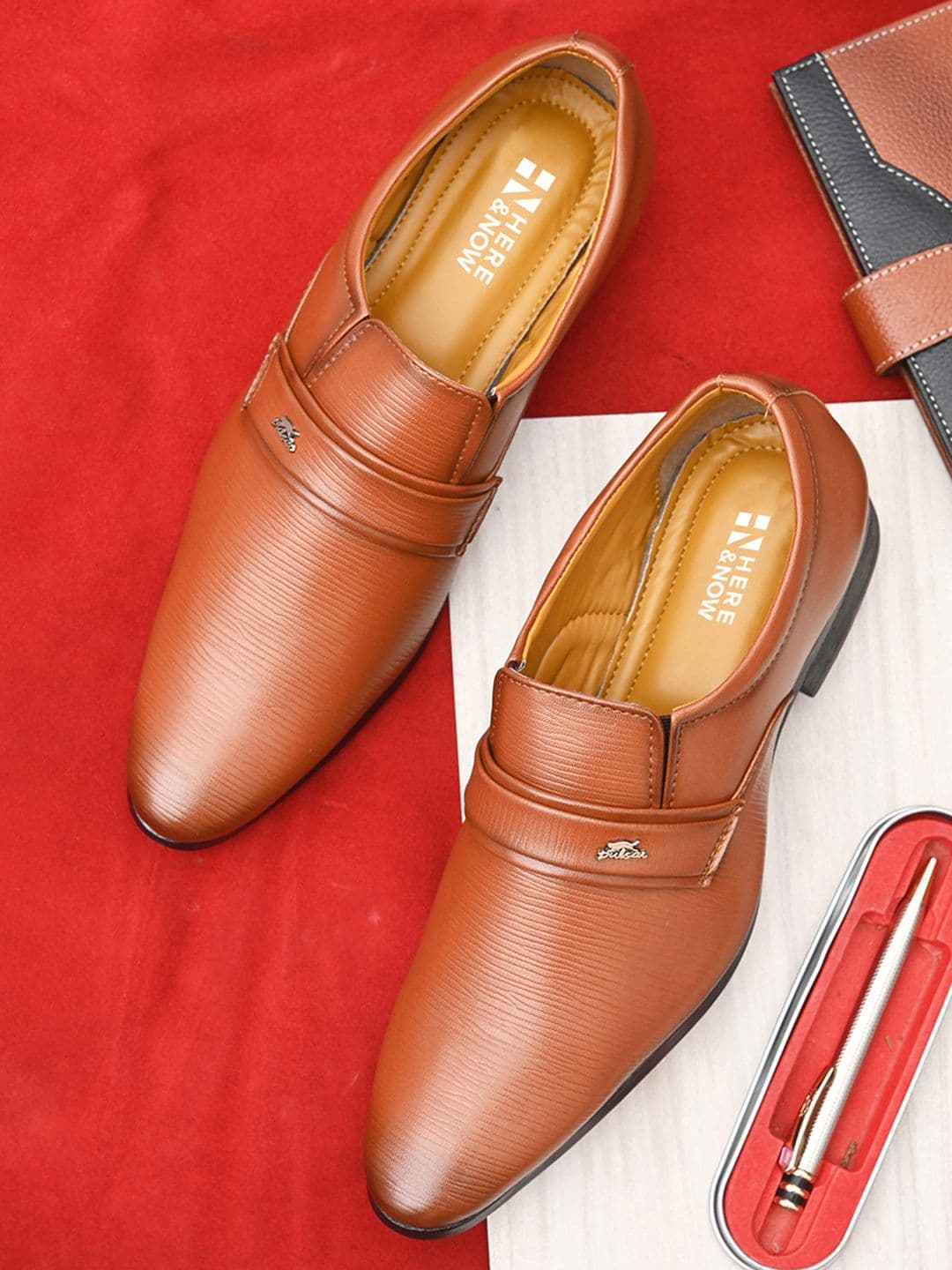 HERE&NOW Men Textured Loafers Formal Shoes - view 1