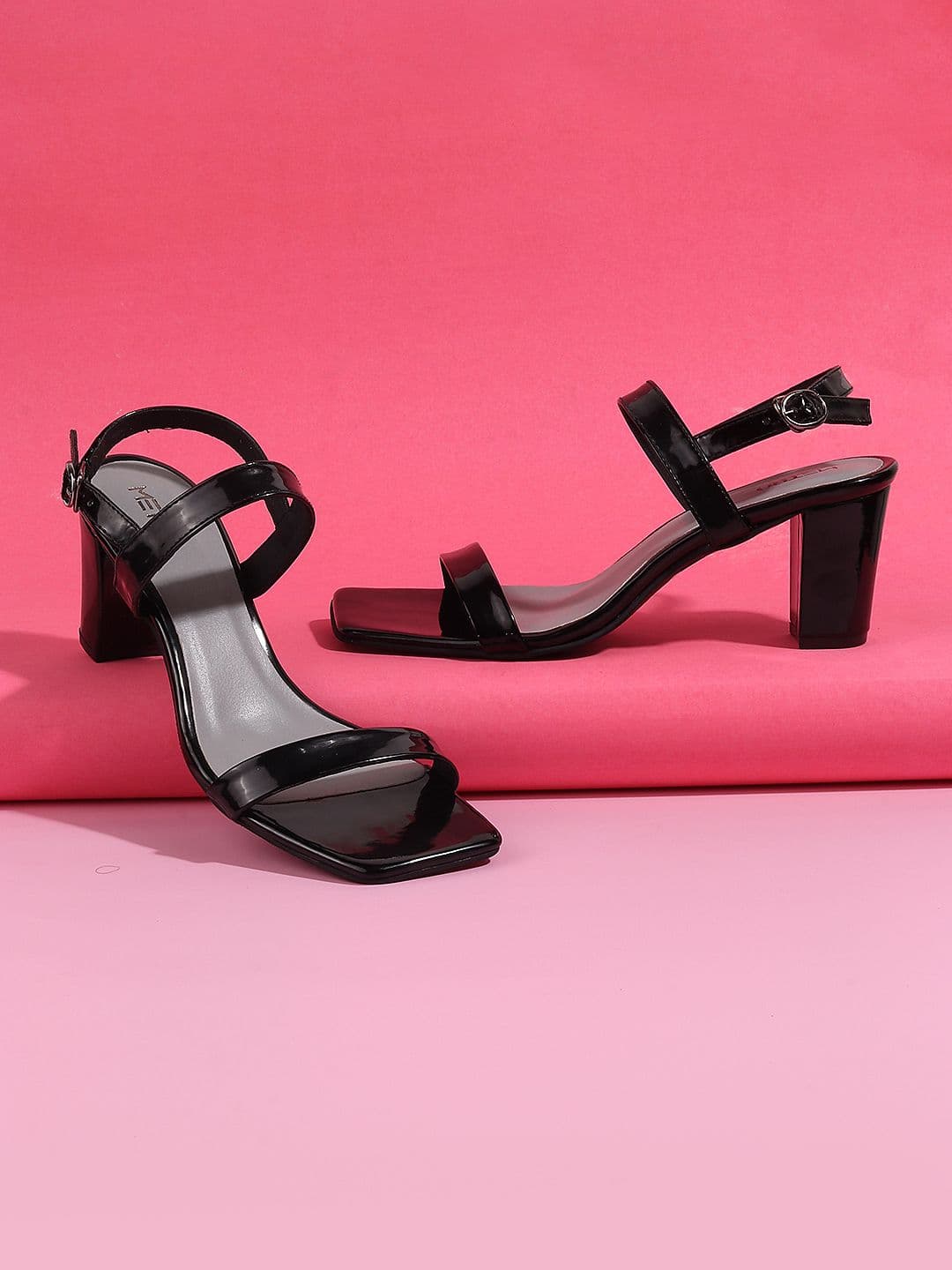 Metro Womens Black Block Heel Strapy Stylish Open Toe Backstrap Sandal - view 1