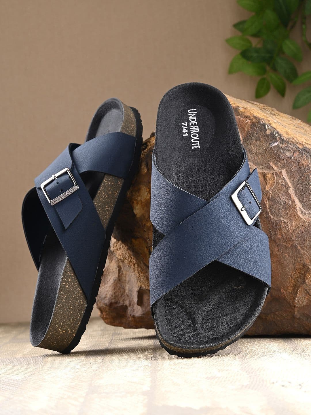 UNDERROUTE Men Cross Strap Comfort Sandals With Buckle Detail - view 1
