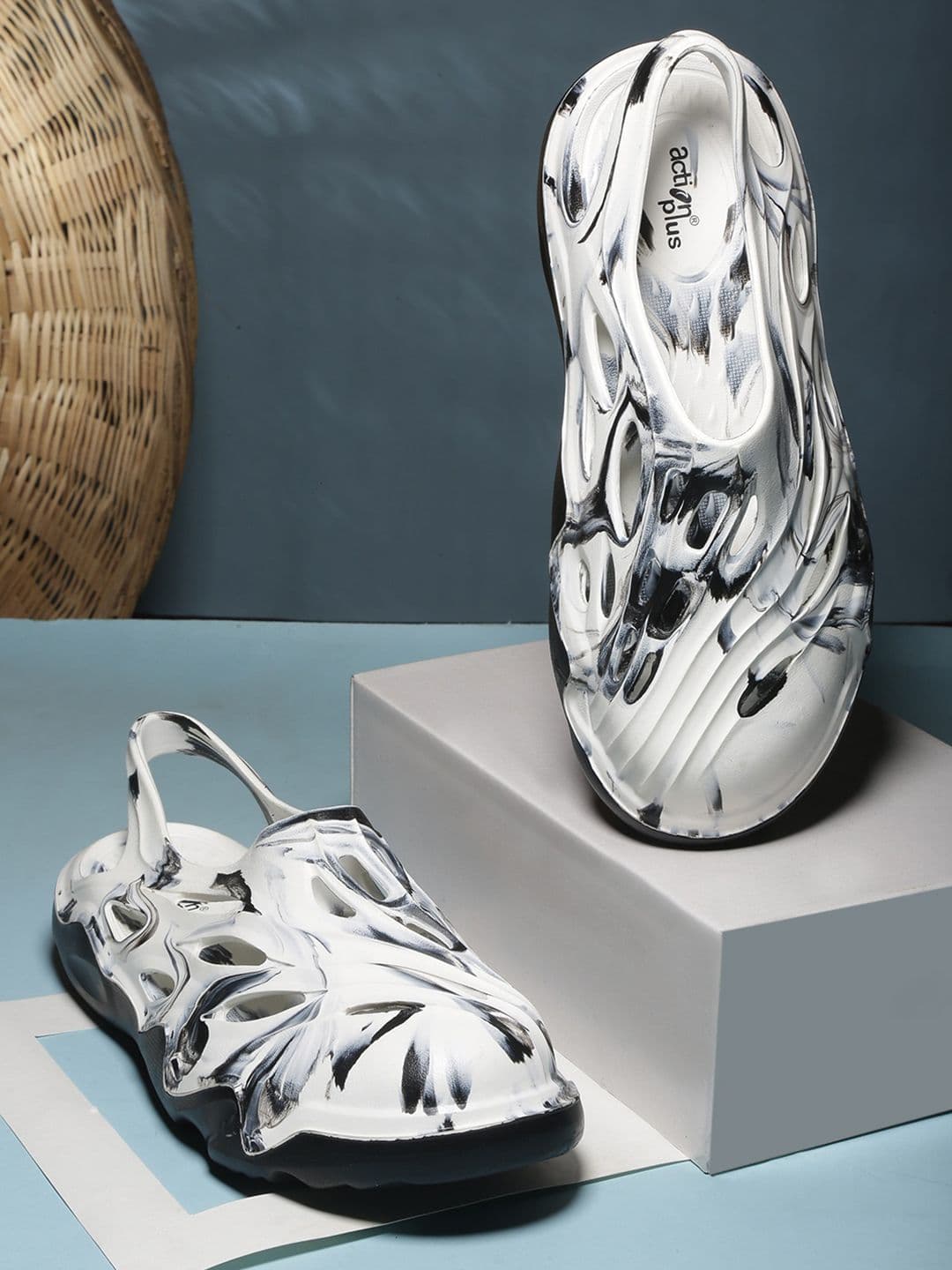 Action Plus Men Camouflage Printed Rubber Clogs - view 1