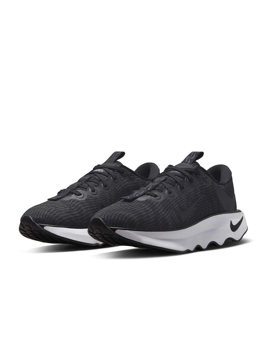 Nike Women Motiva Walking Shoes - view 1