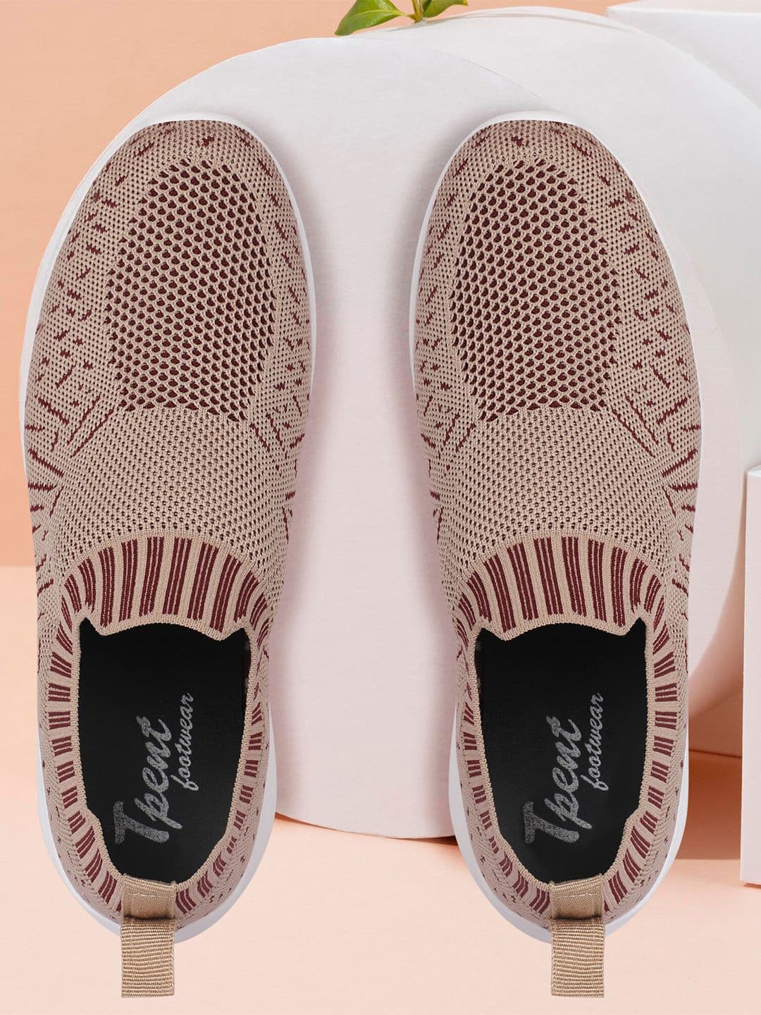 TPENT Women Anti-Odour Mesh Running Non-Marking Shoes - view 1