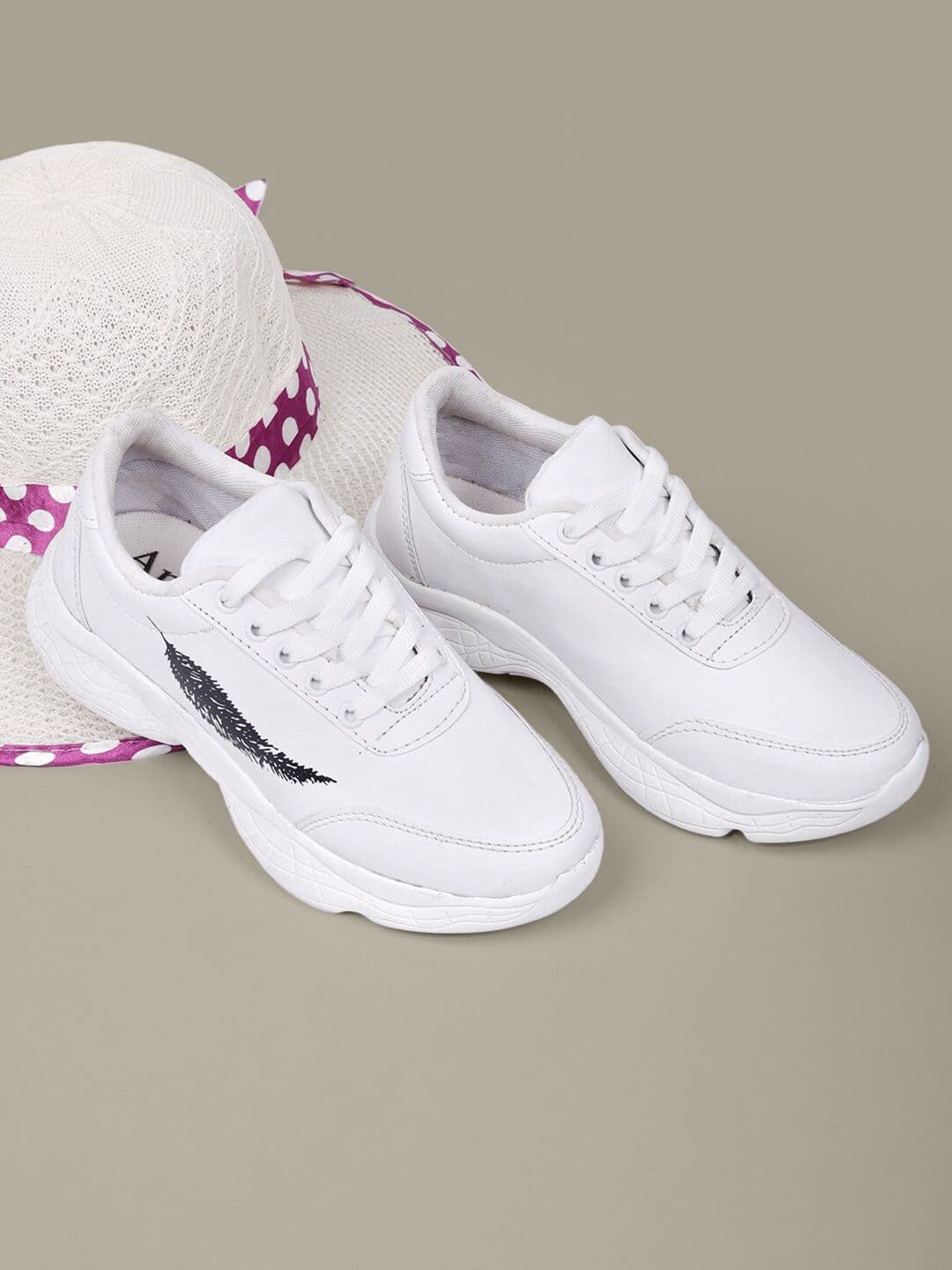AMICO Women Printed Running Shoes - view 1