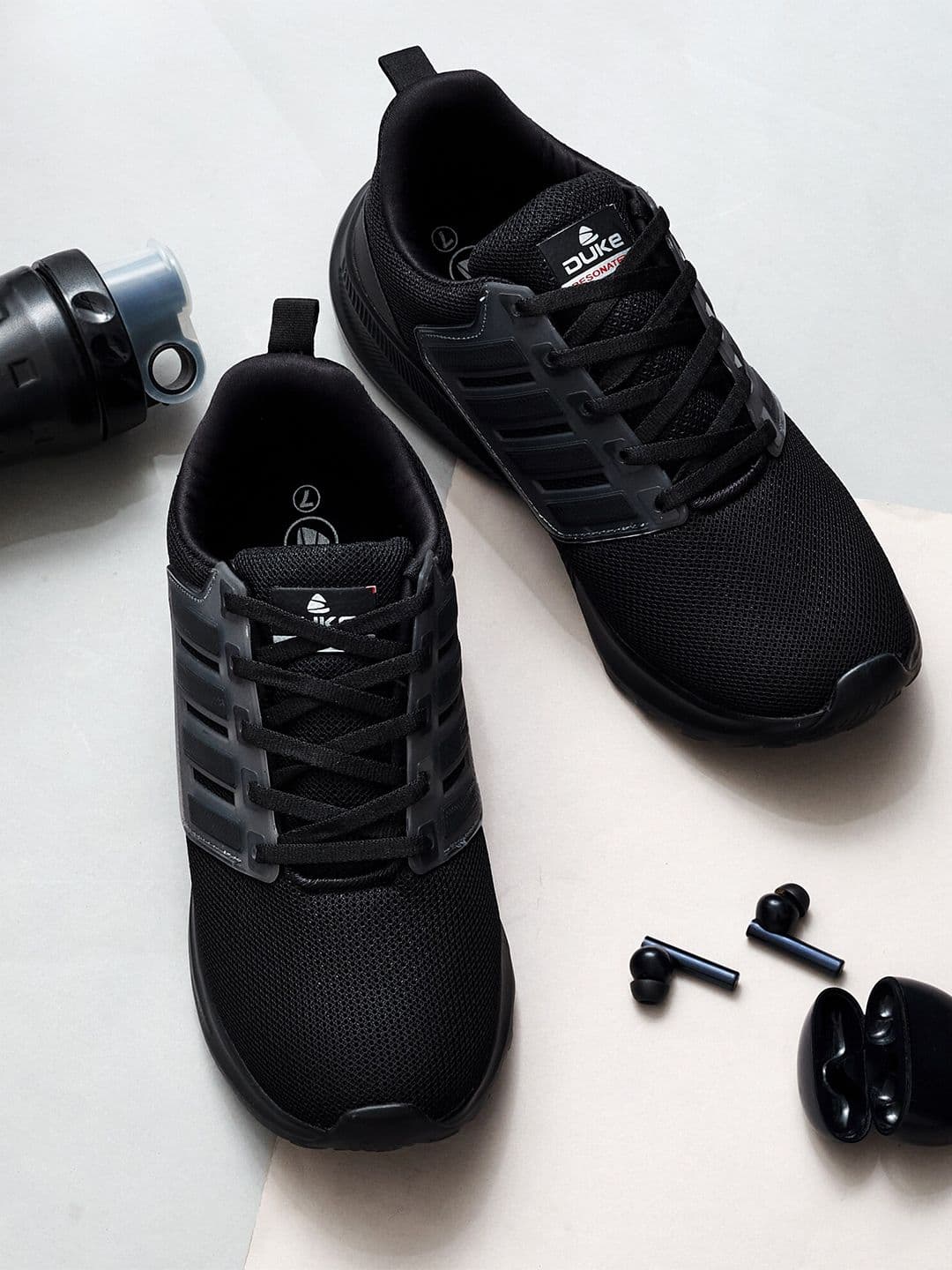 Duke Men Lace-Up Running Shoes - view 1