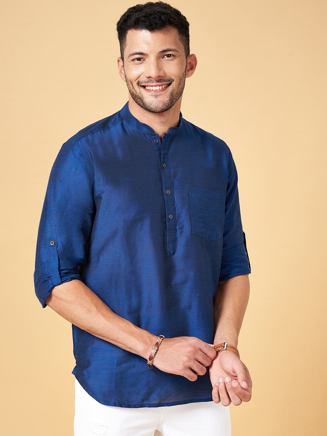 indus route by Pantaloons Roll-Up Sleeves Mandarin Collar Straight Kurta - view 1