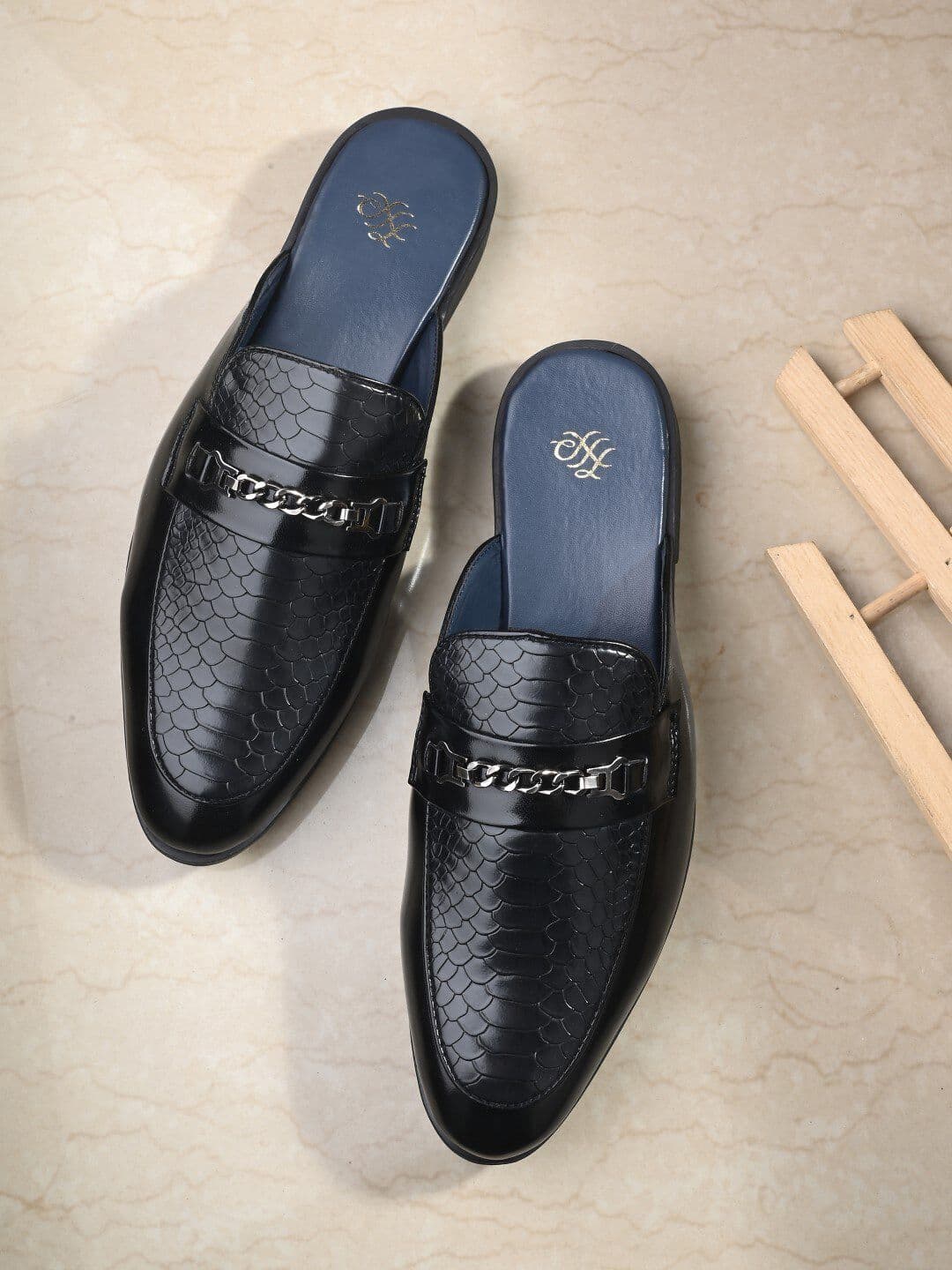 House of Pataudi Textured Shoe-Style Sandals - view 1
