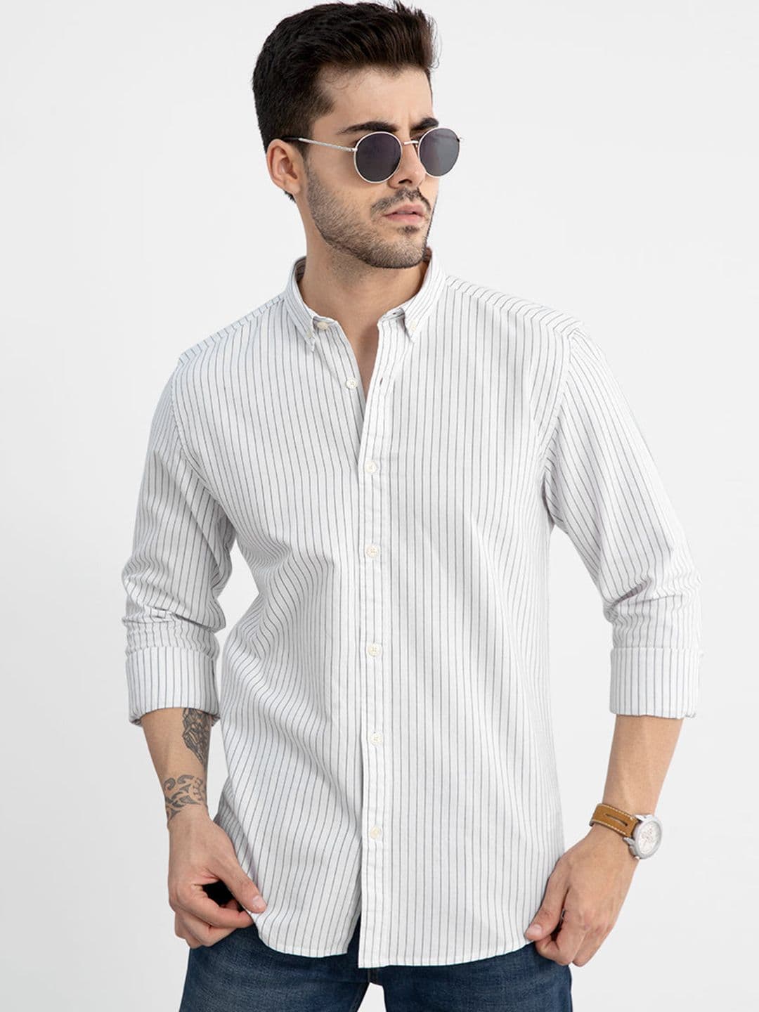 Snitch White Classic Slim Fit Vertical Striped Cotton Casual Shirt - view 1