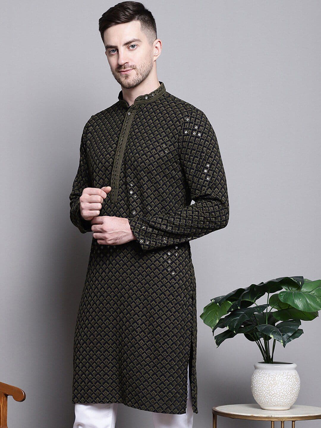 Jompers Mandarin collar Ethnic Motif Embroidered Thread Work Straight Cotton Kurta - view 1