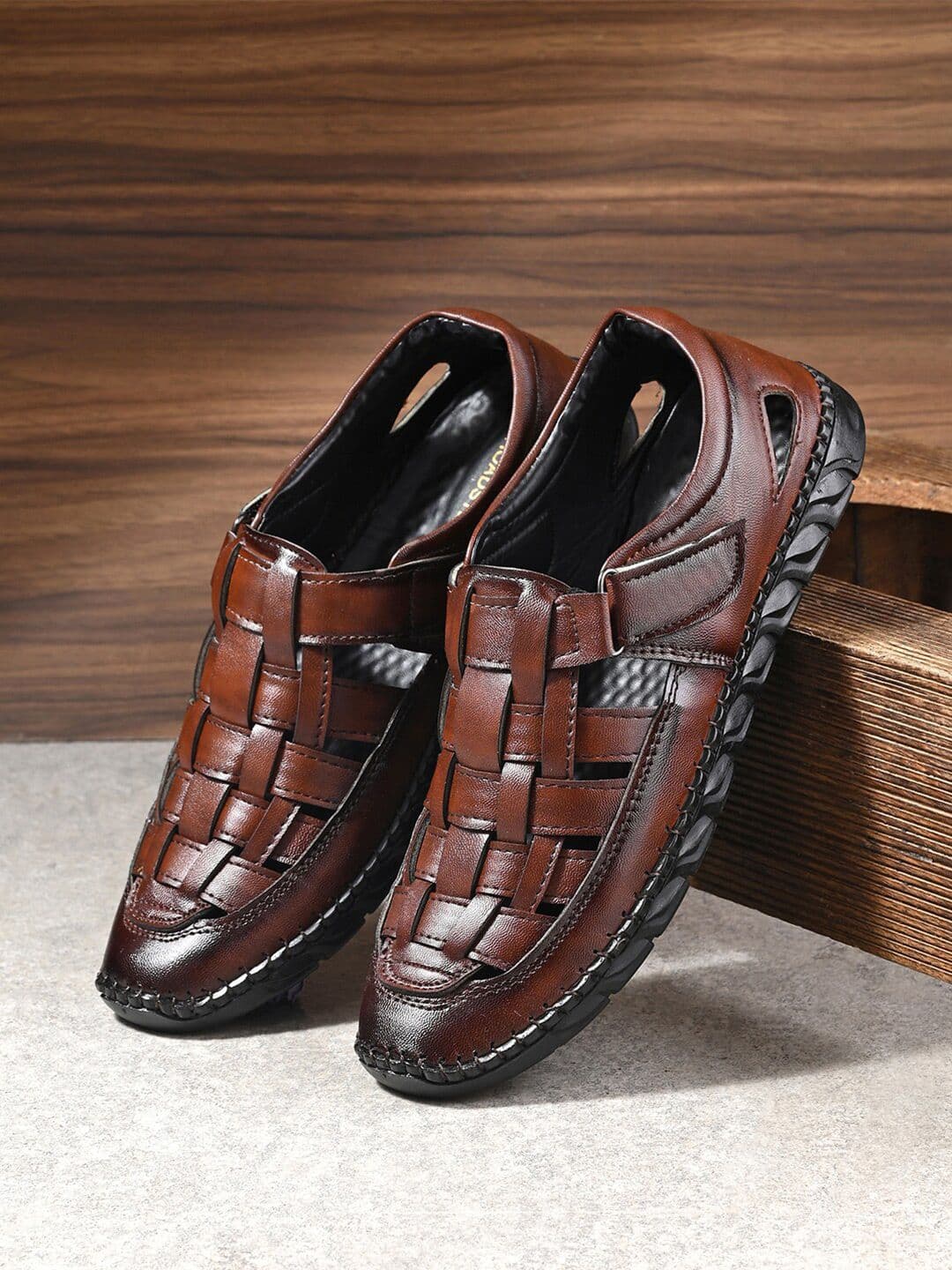 The Roadster Lifestyle Co. Men Tan Brown Textured Fisherman Sandals With Velcro Closure - view 1