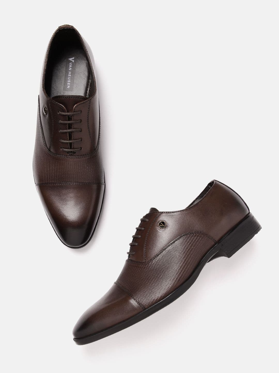 Van Heusen Men Leather Oxford Round Toe Formal Shoes - view 1