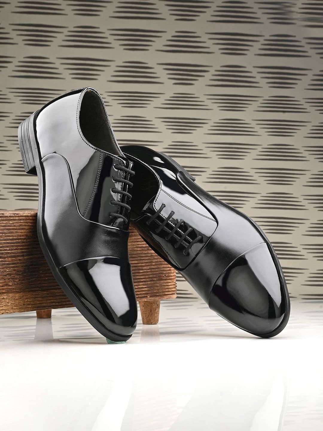 House of Pataudi Men Textured Formal Oxfords - view 1
