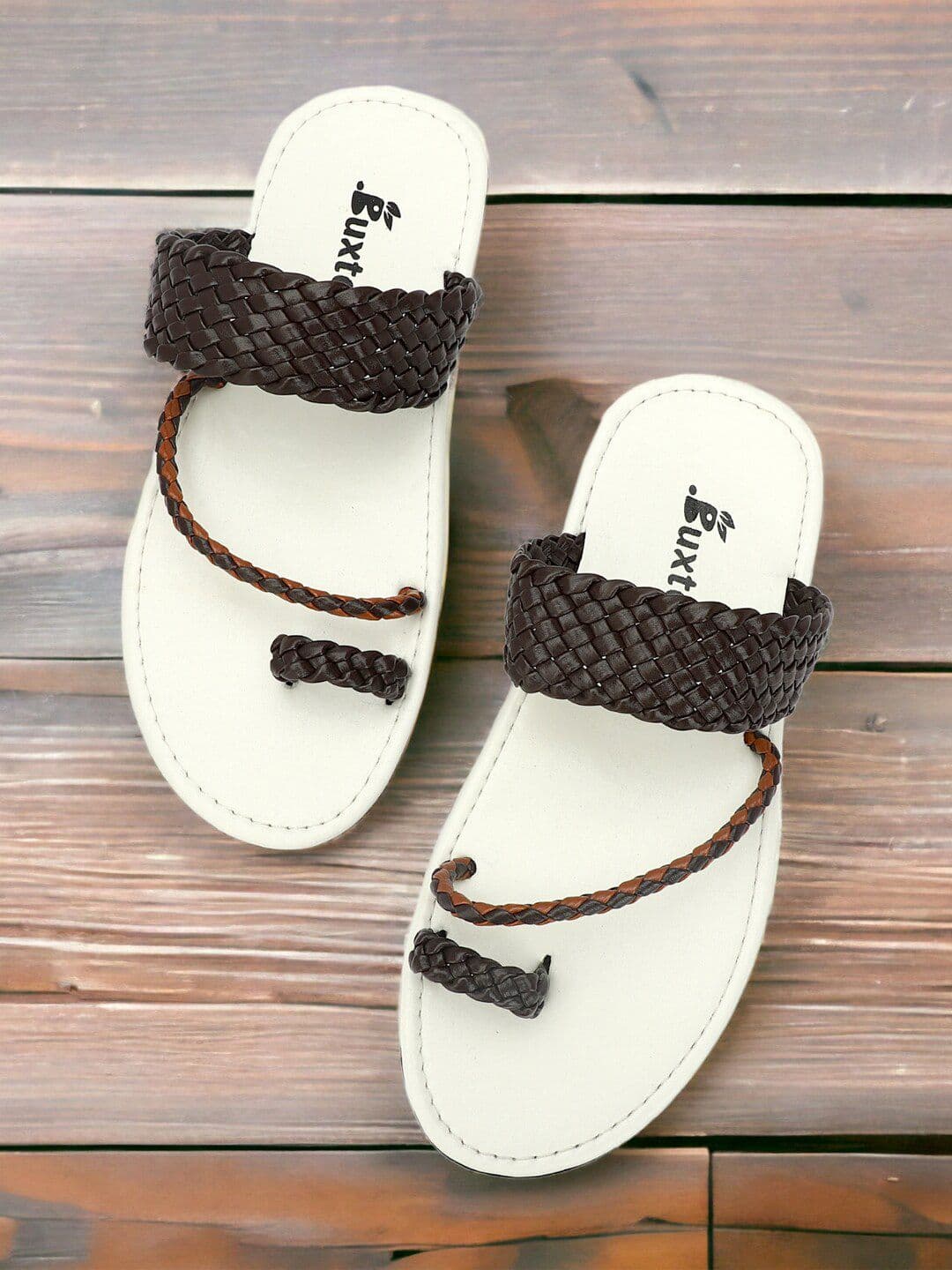 Buxton Men Textured One Toe Comfort Sandals - view 1